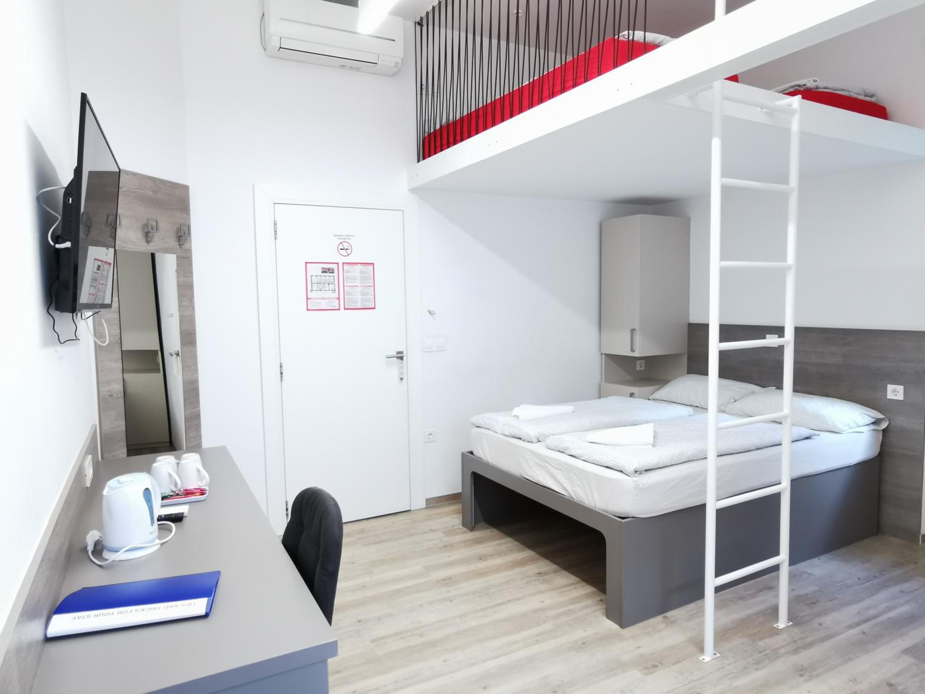 Quadruple Room photo 1