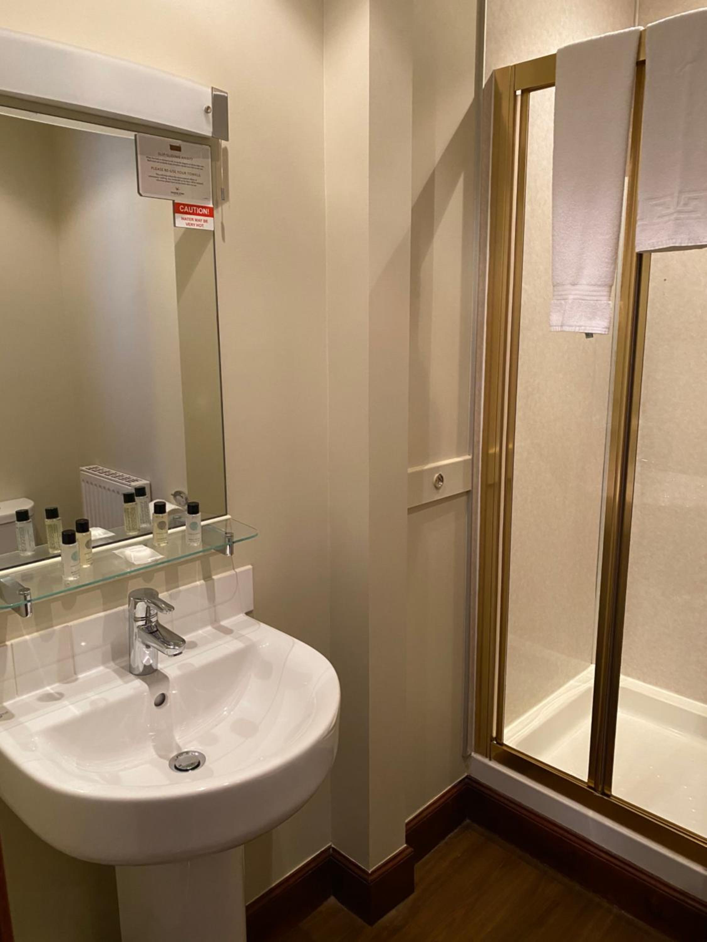 Small Double Room - Photo 3