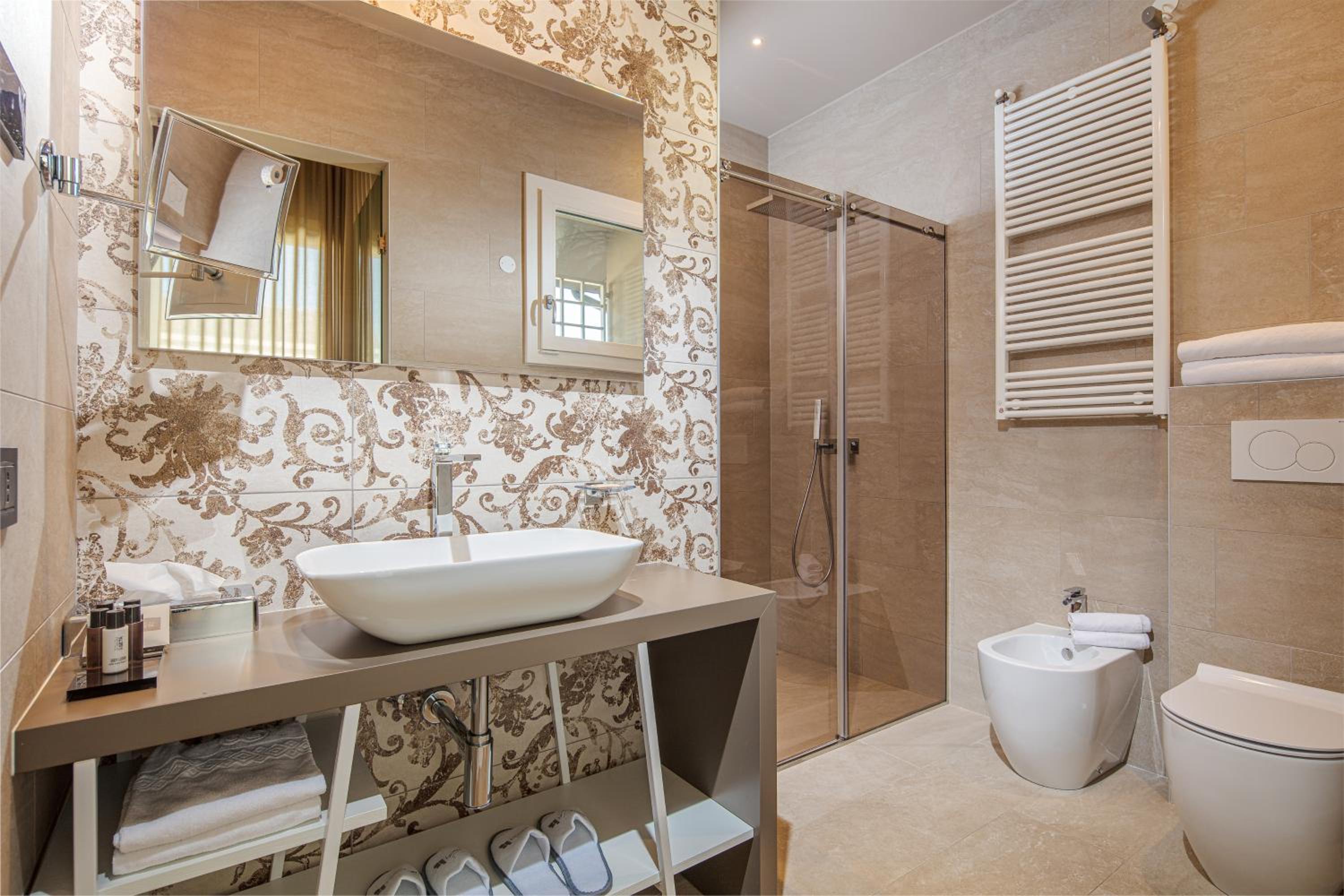 Wellness Room with Private Sauna - Photo 3