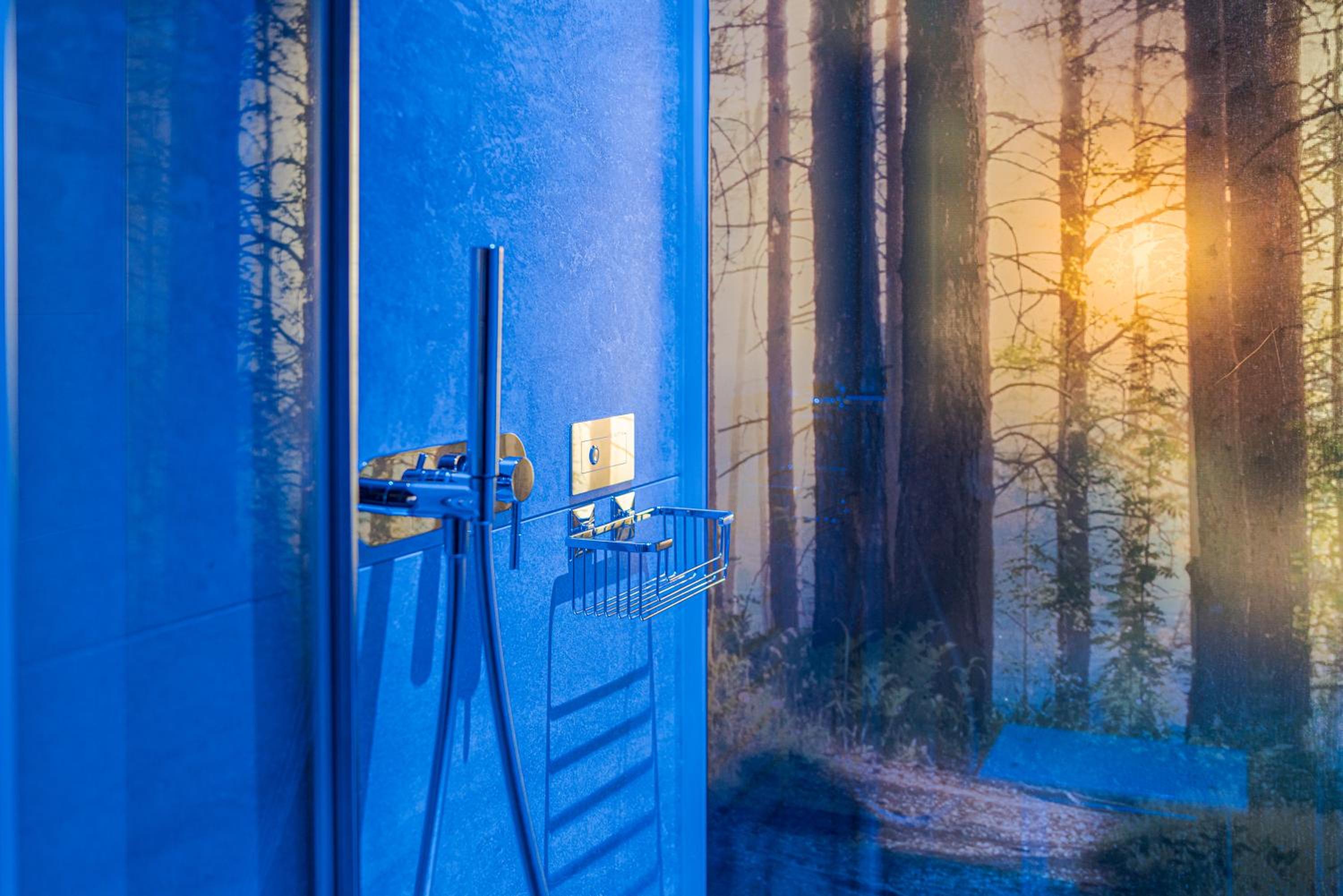 Economy Double Room with shower with chromotherapy - Photo 4