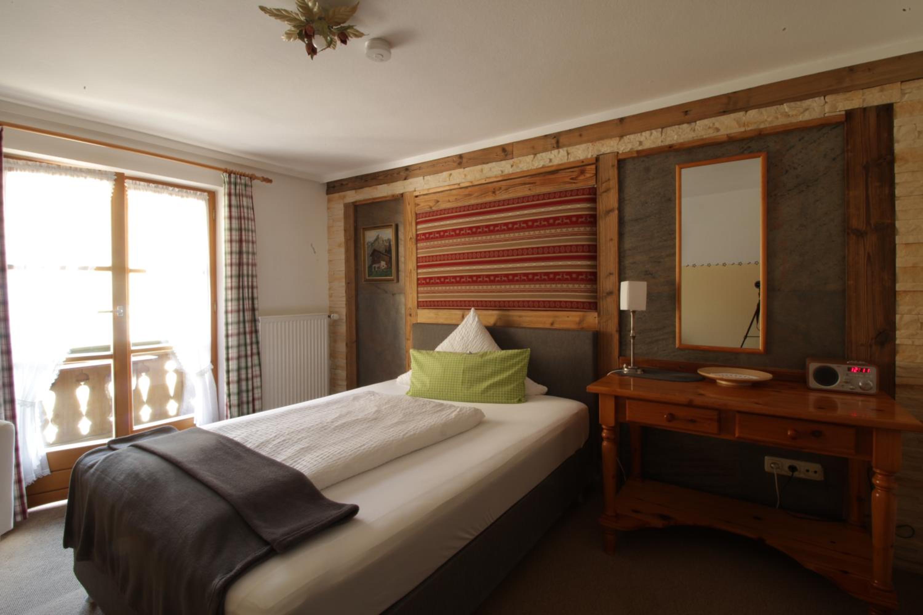 Single Room with Balcony photo 1