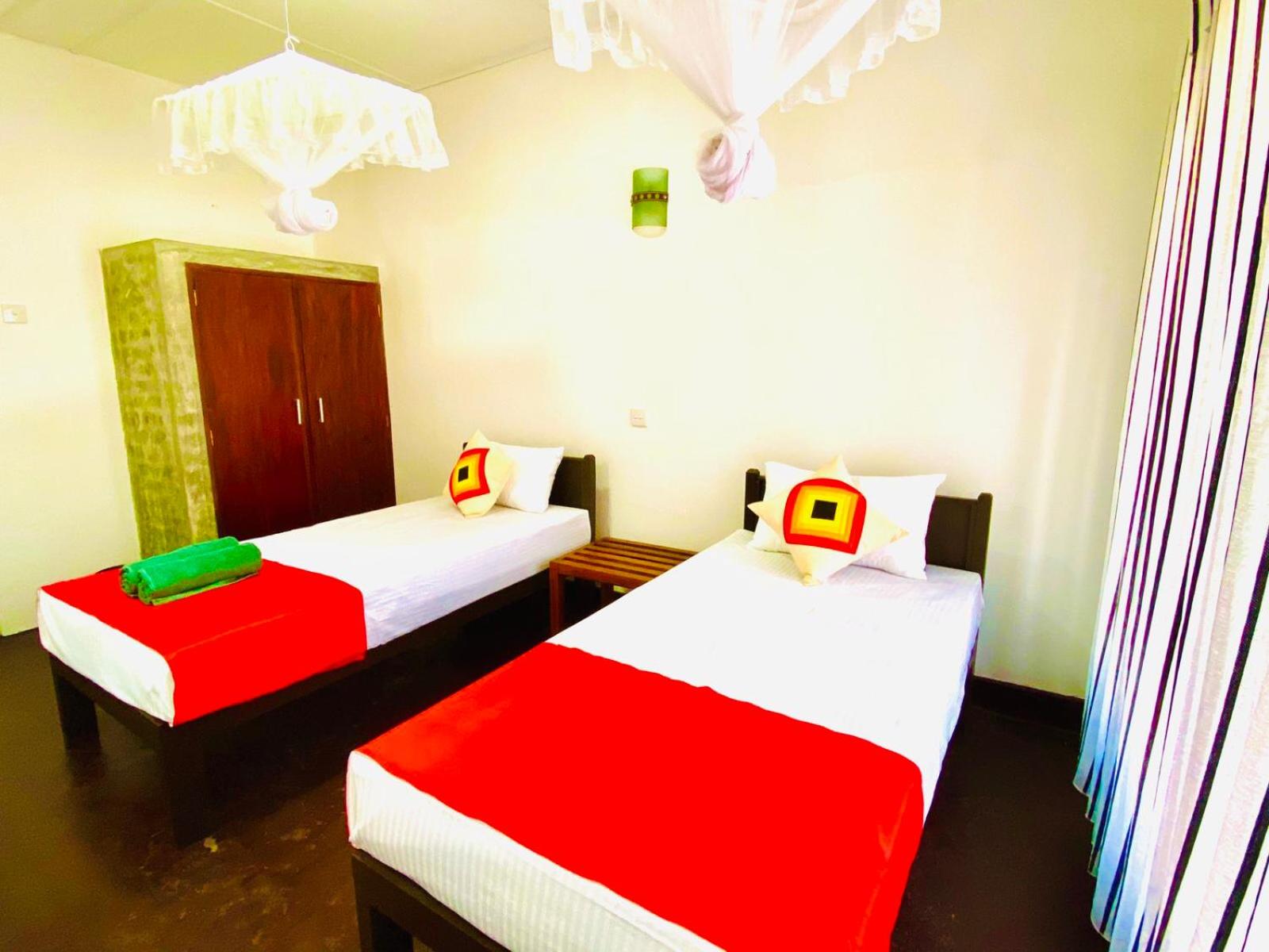 Budget Double Room photo 2