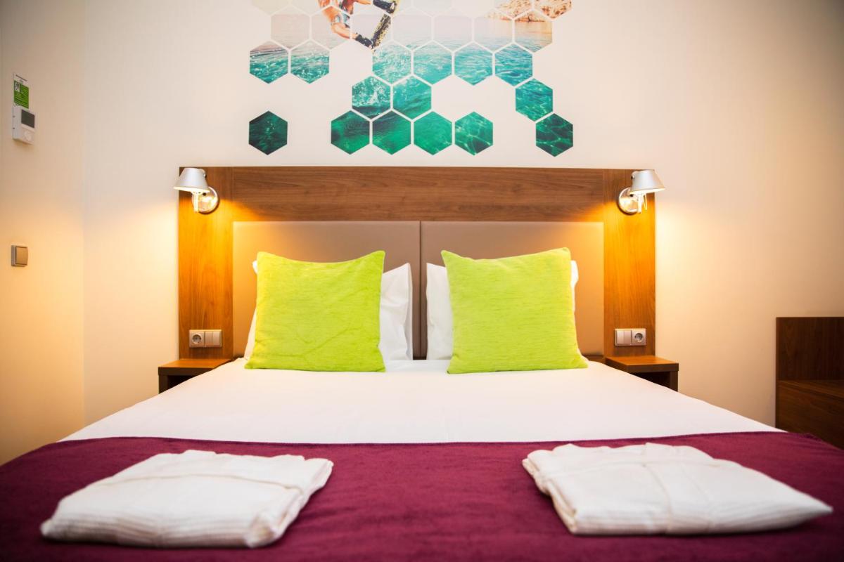 Premium Double Room with Forest View photo 1