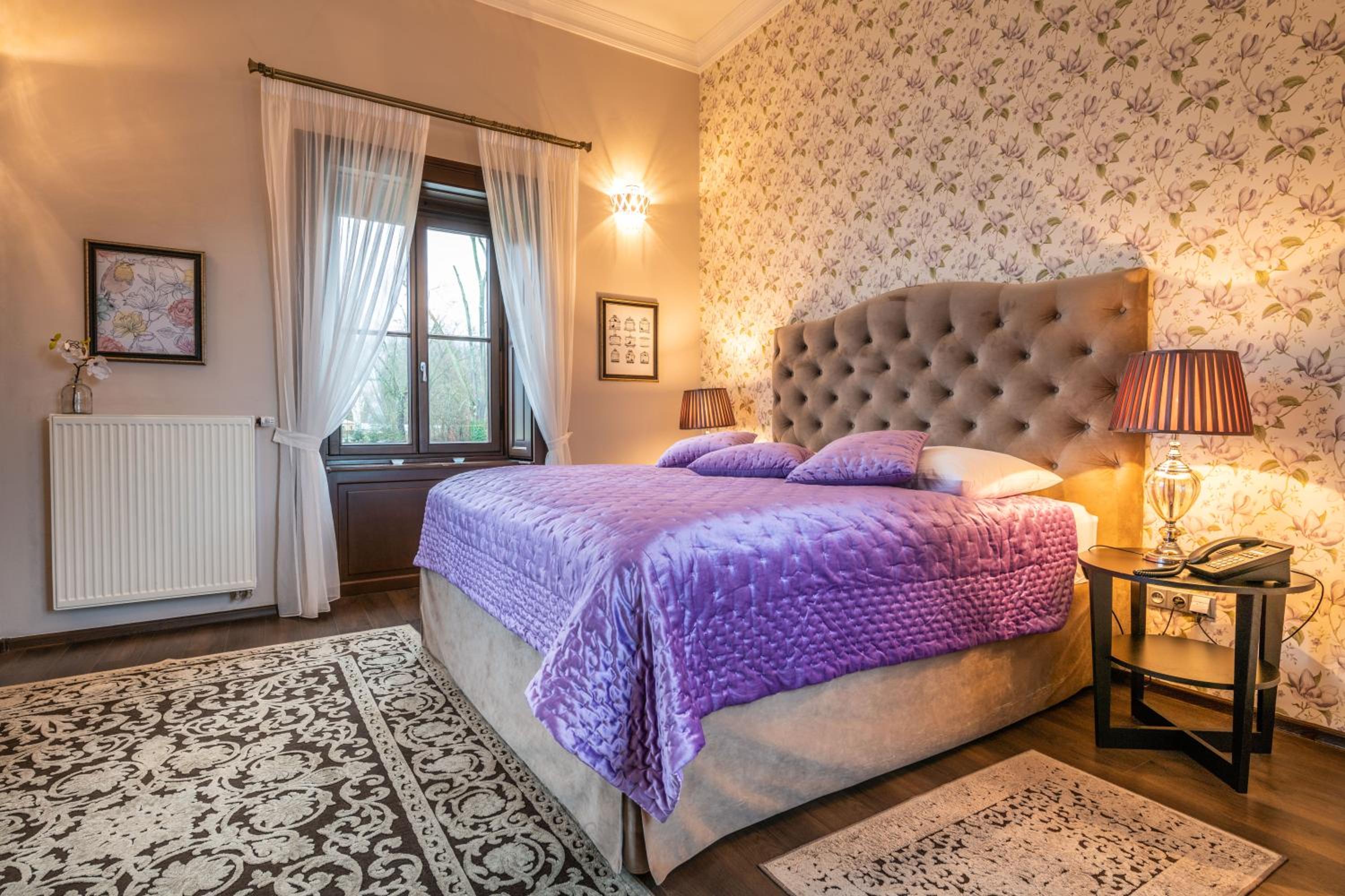 Honeymoon Suite photo 1