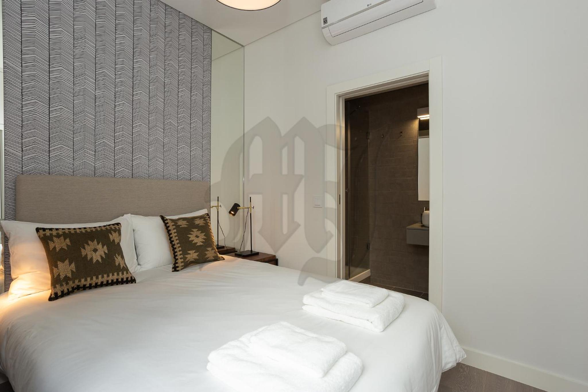 One-Bedroom Apartment - Photo 9