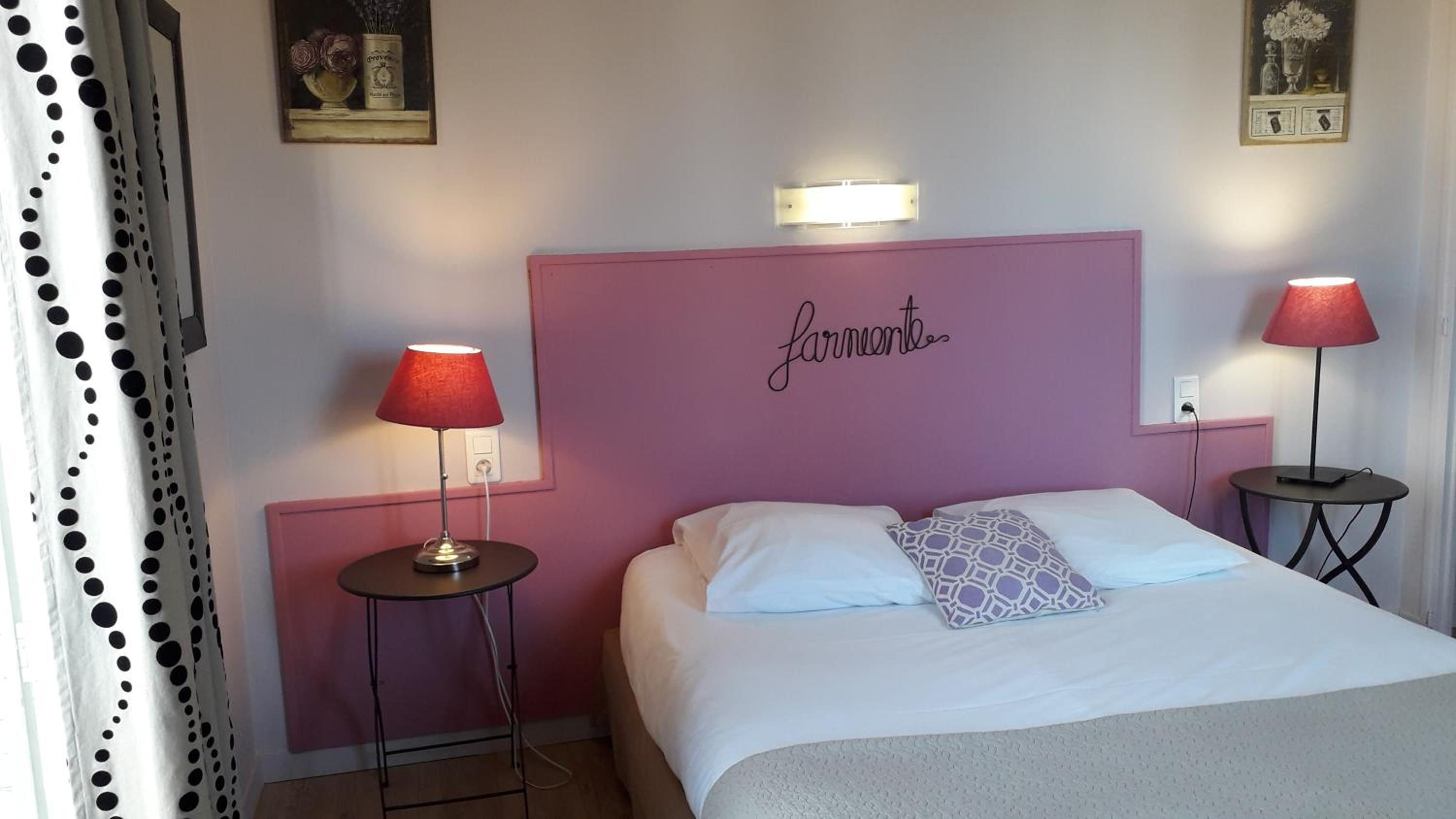 Superior Double Room - River & Street View photo 1