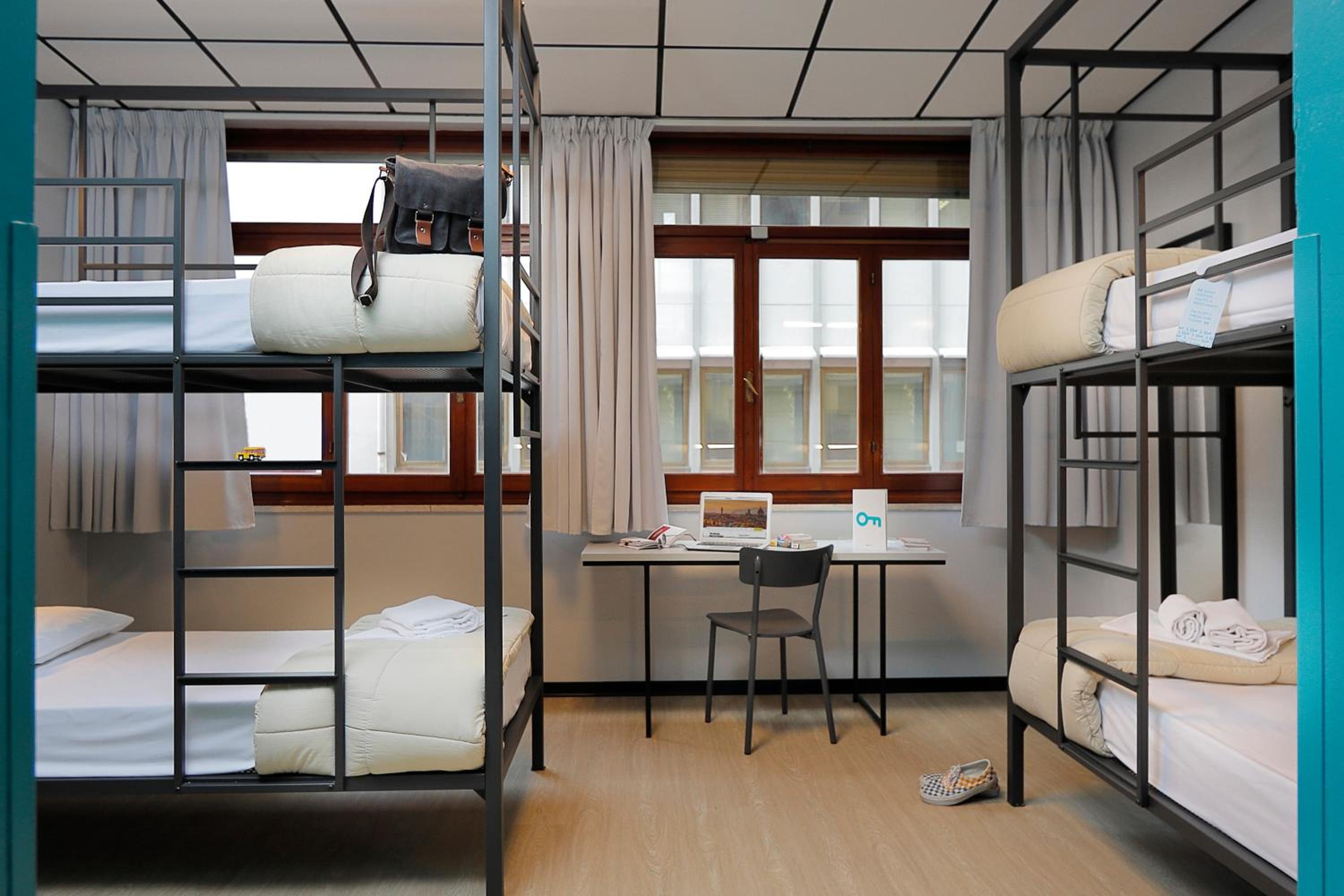 Bed in 6-Bed Female Dormitory Room photo 3