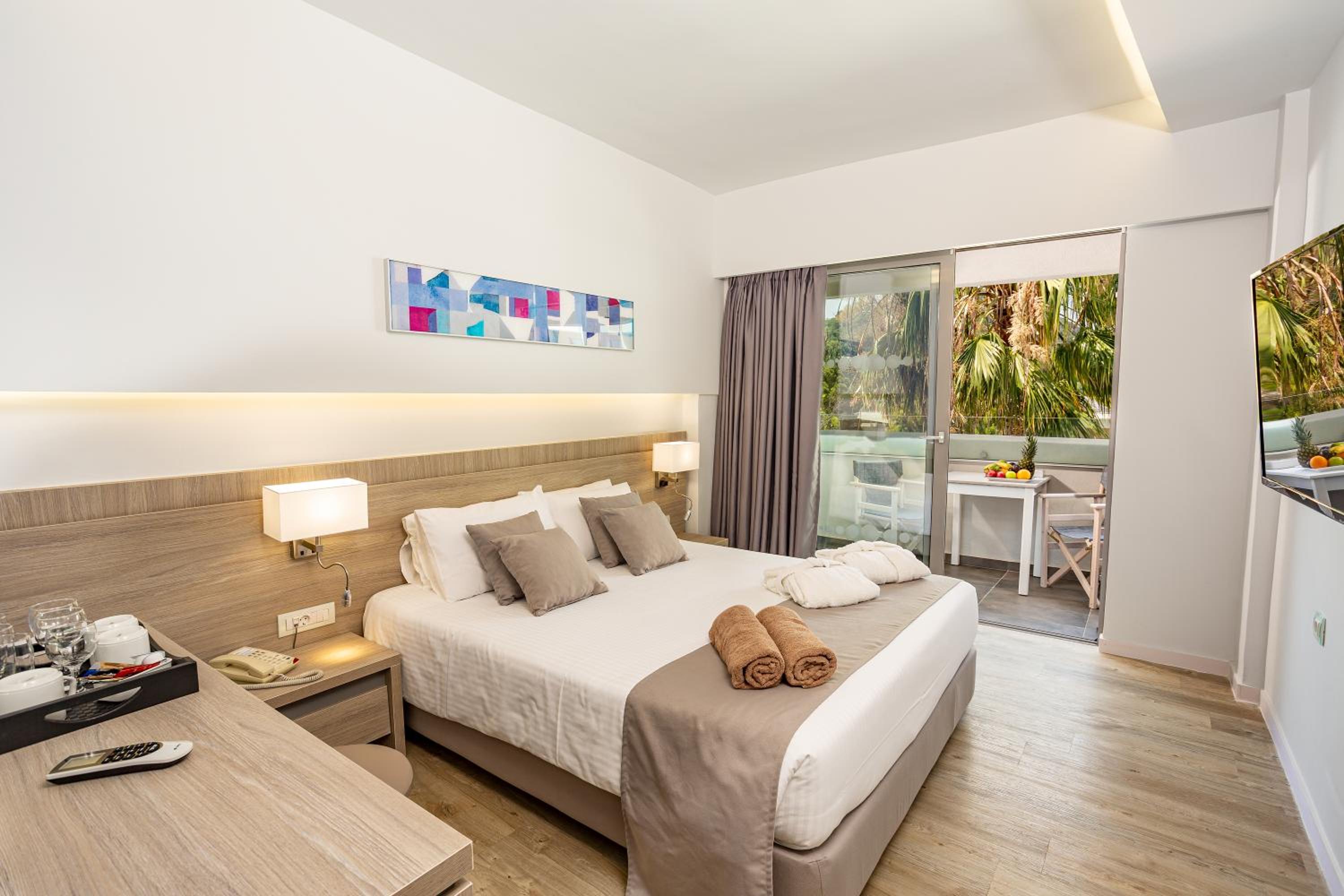 One-Bedroom Family Suite Annex