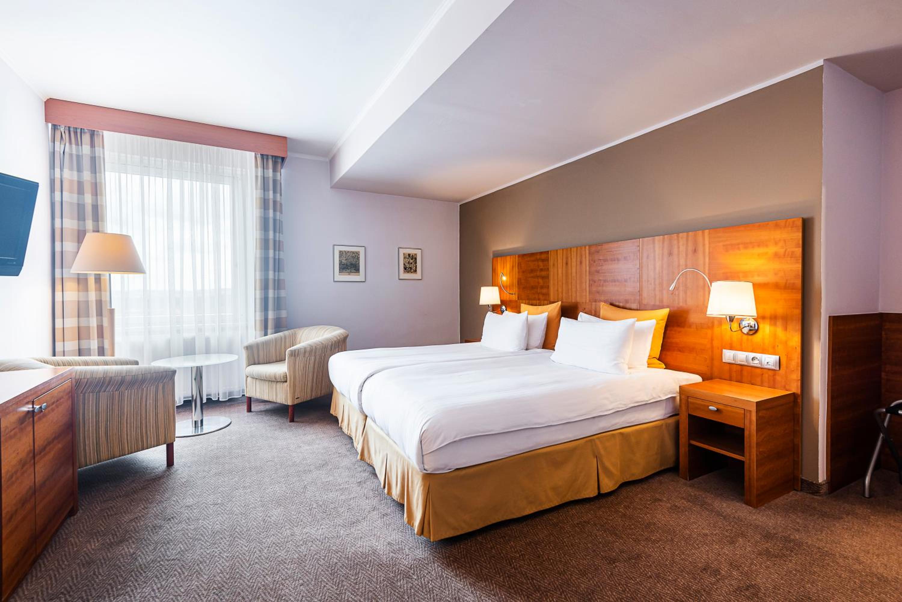 Deluxe Tower Suite with Panoramic View