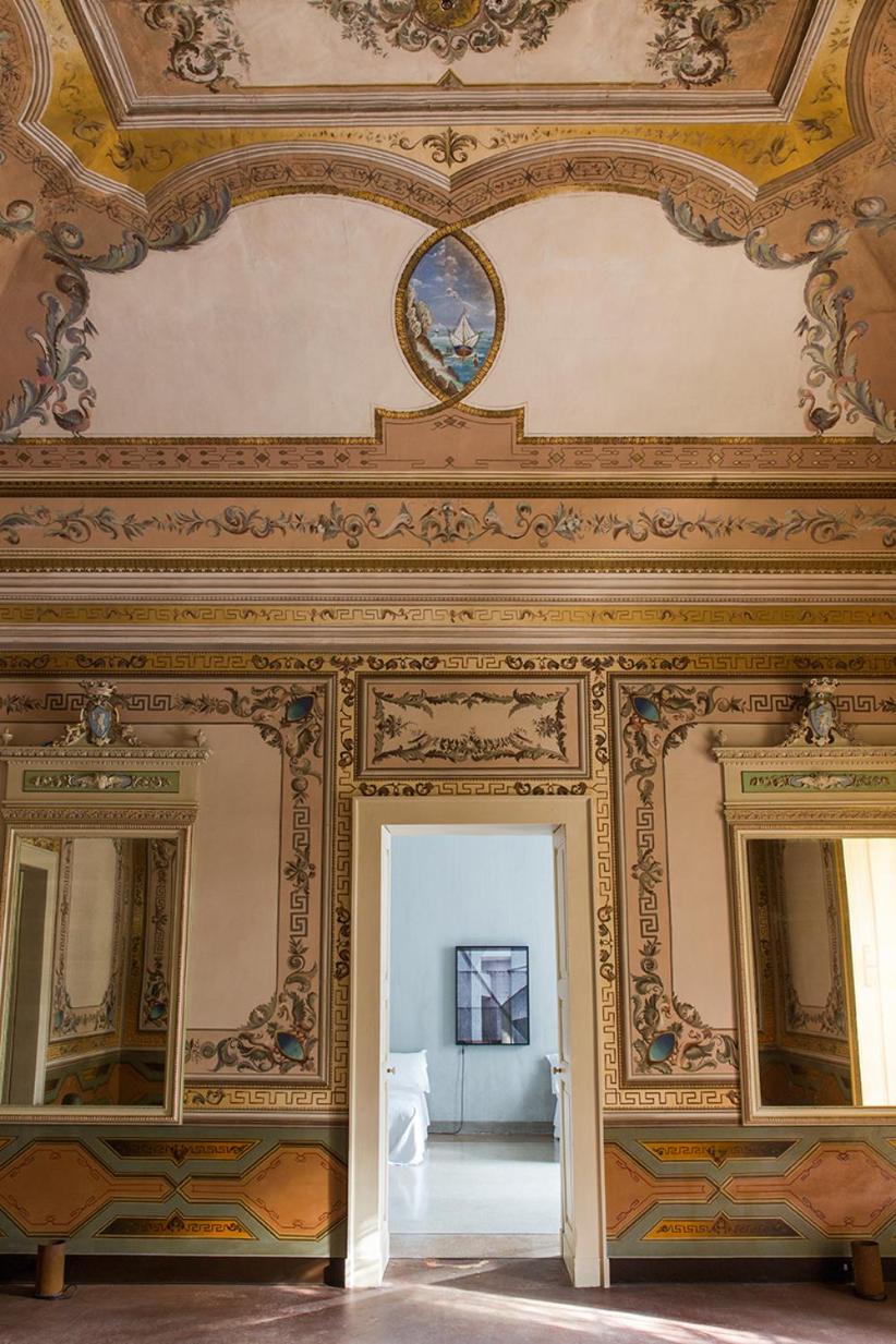 Suite - Photo 2