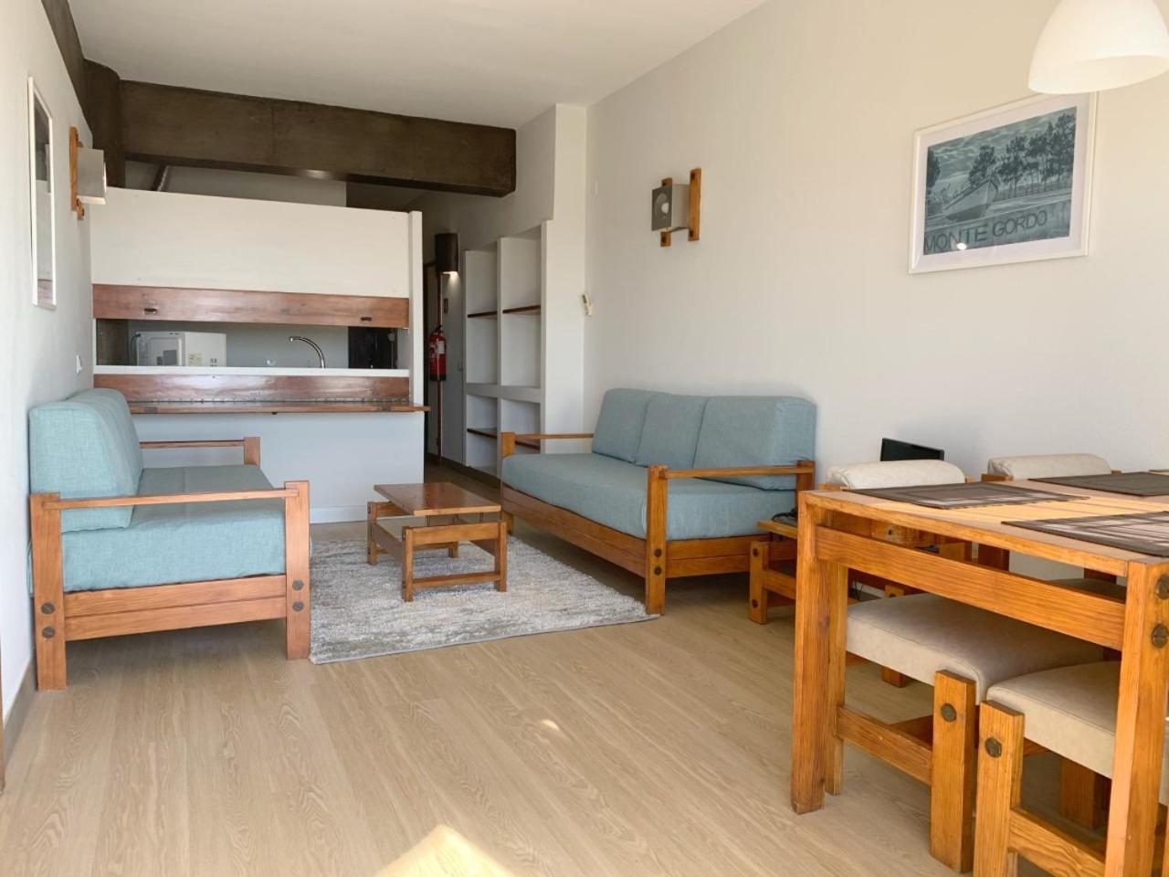 Superior One-Bedroom Apartment with Sea View - Photo 17