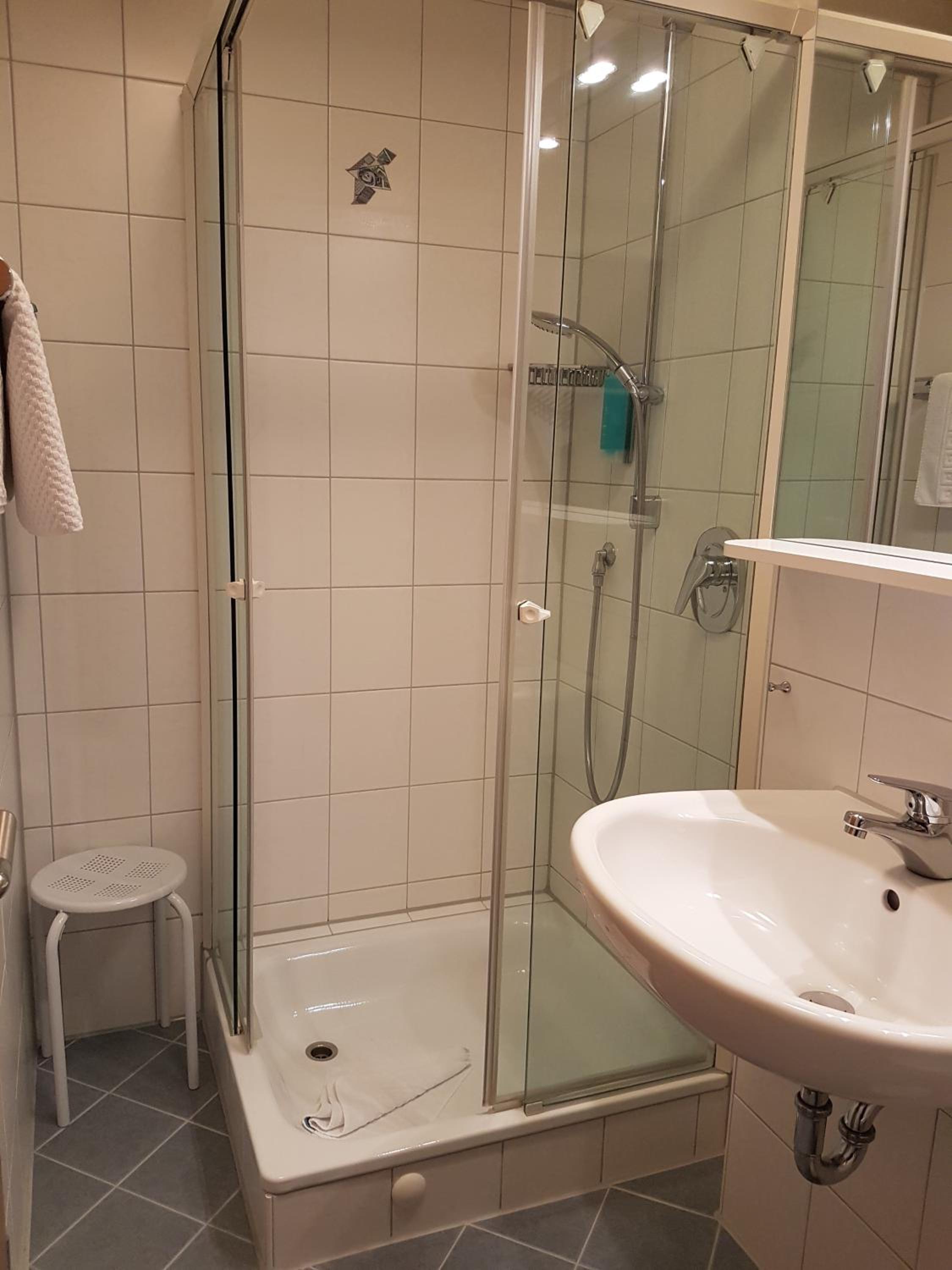 Double Room - Photo 6