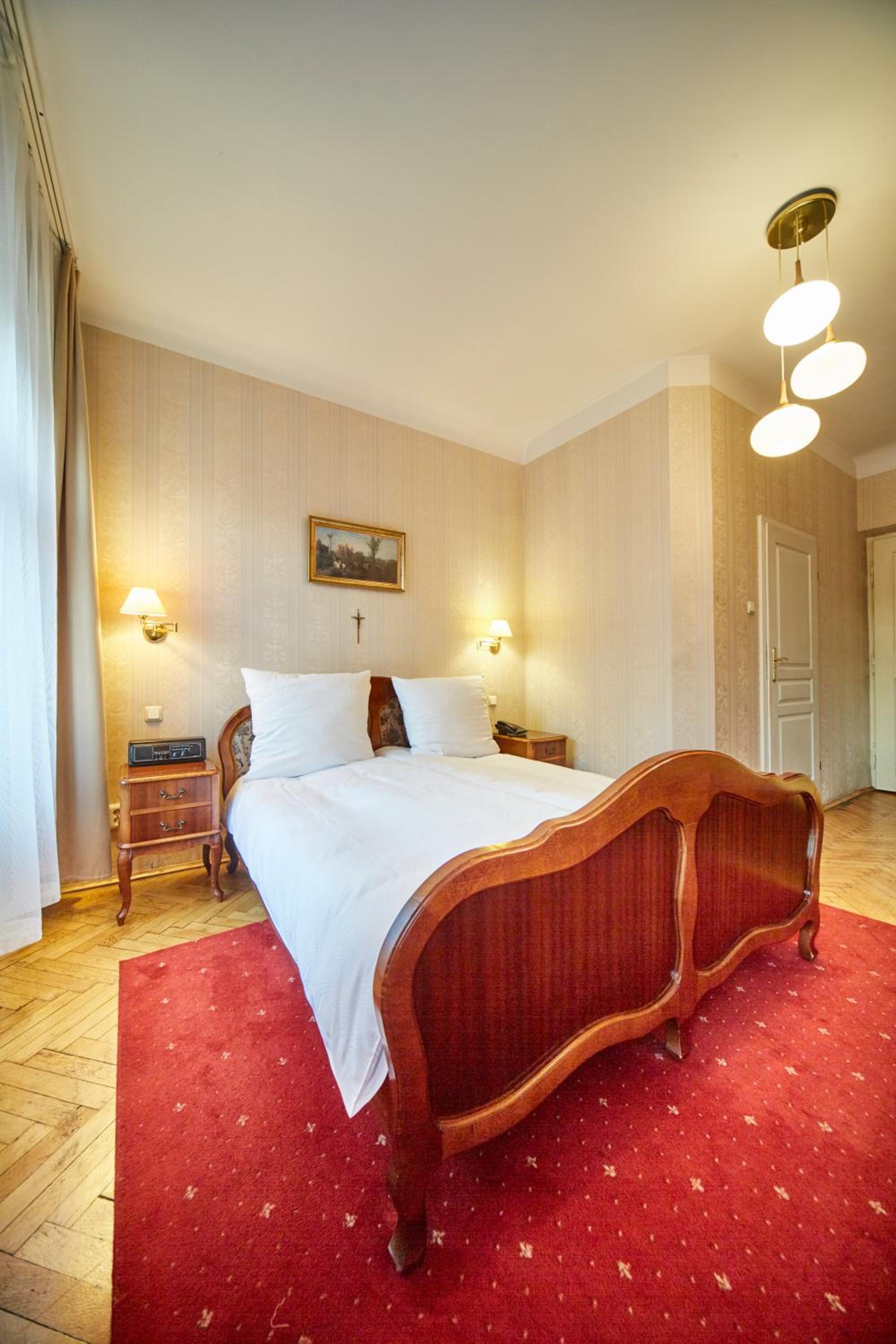 Double Room - Photo 4