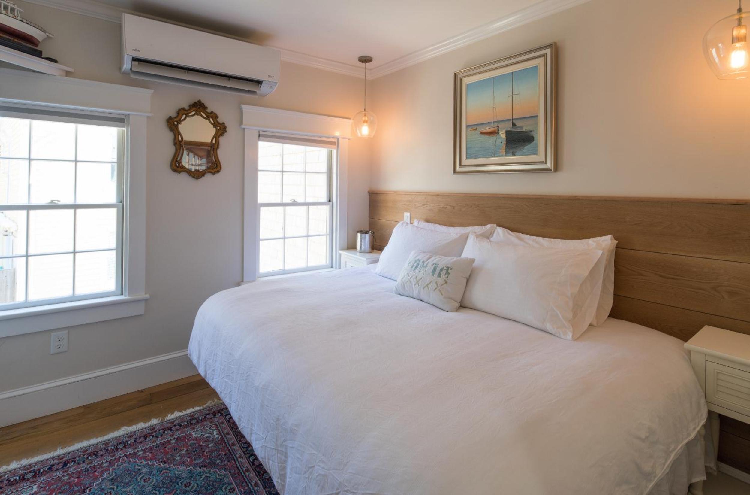 Standard Queen Room photo 2