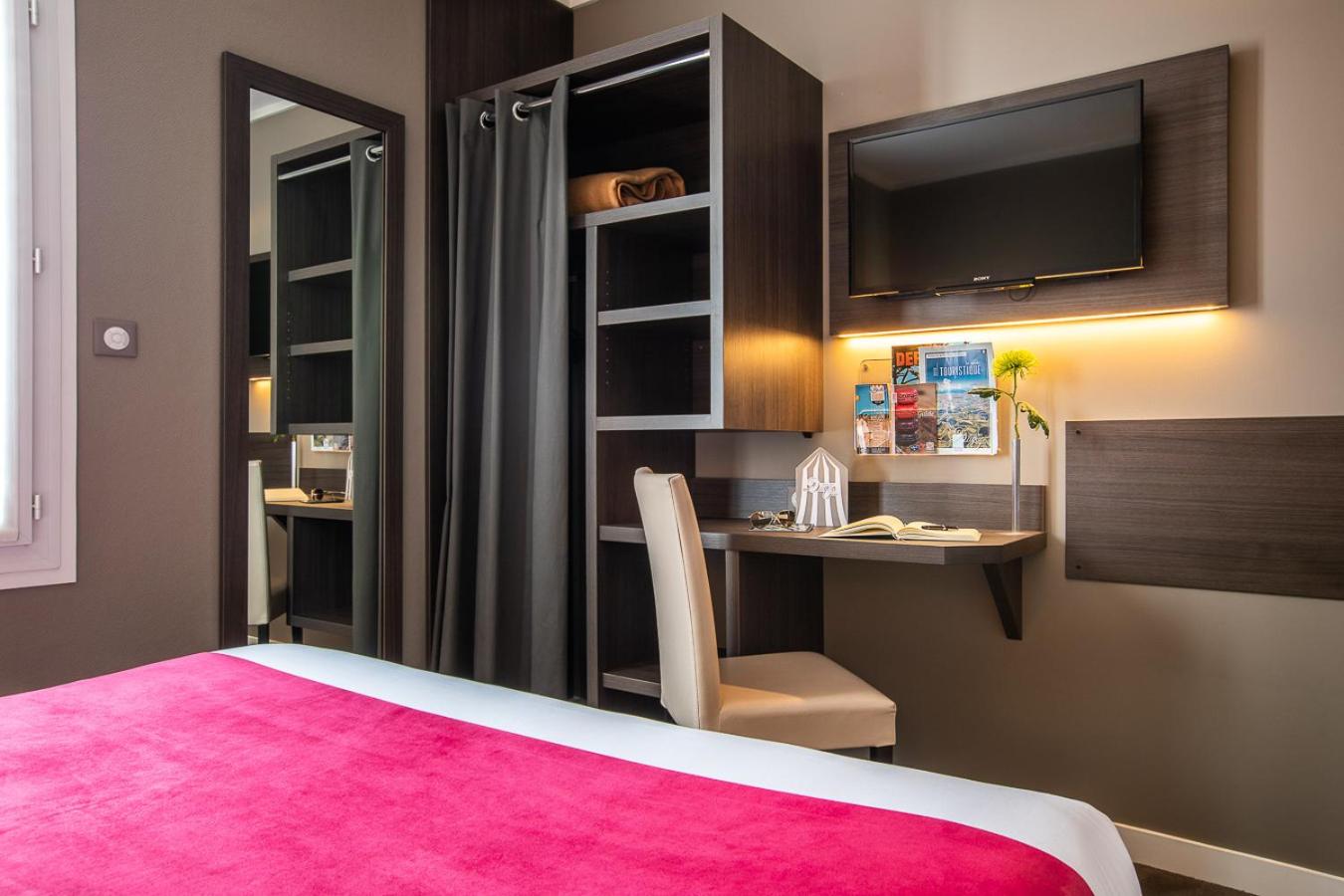 Classic Double Room - Photo 18
