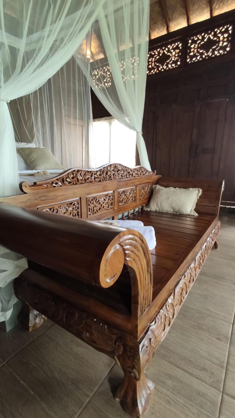 Deluxe Bungalow with Garden View - Photo 14