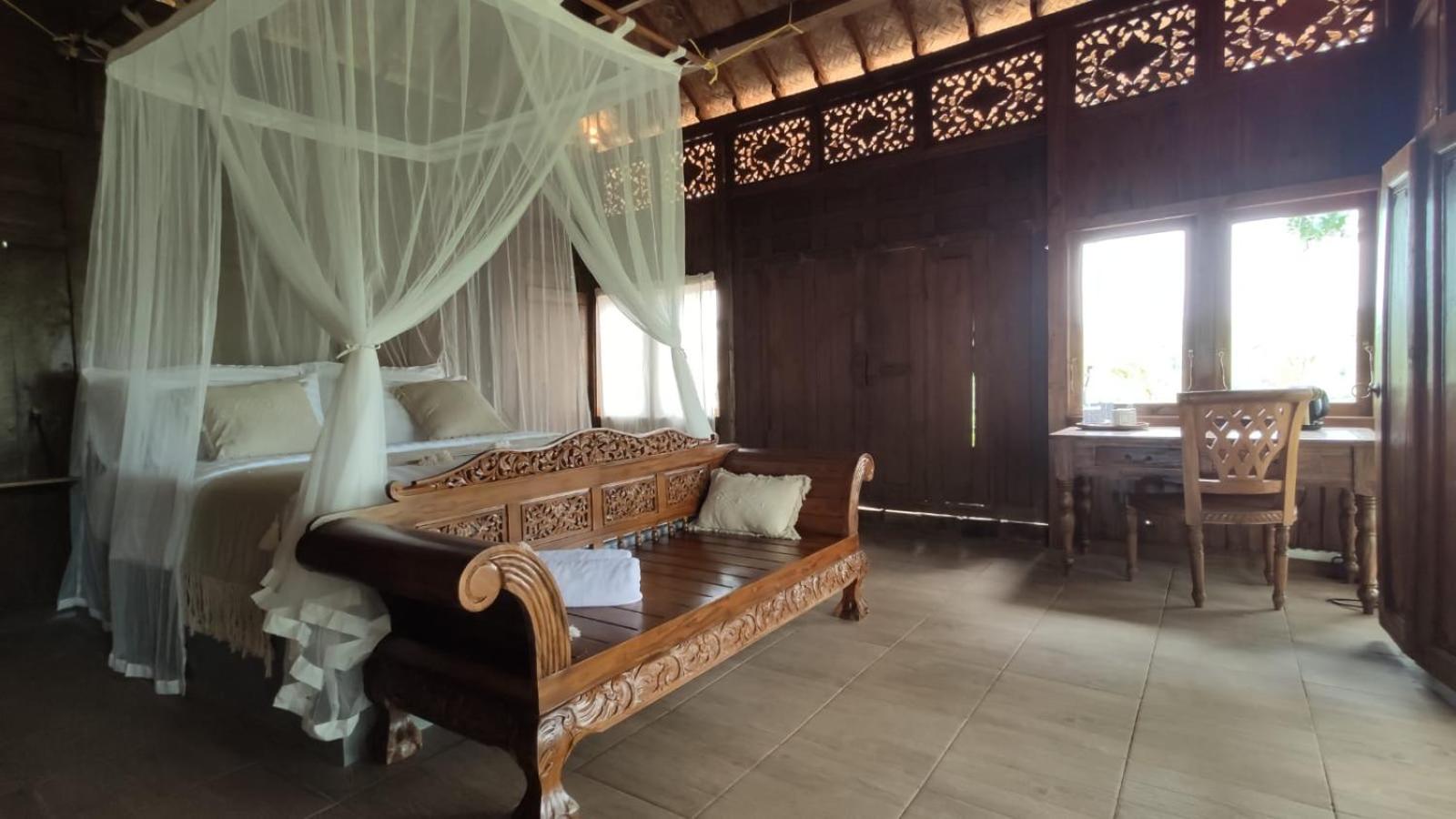 Deluxe Bungalow with Garden View - Photo 12