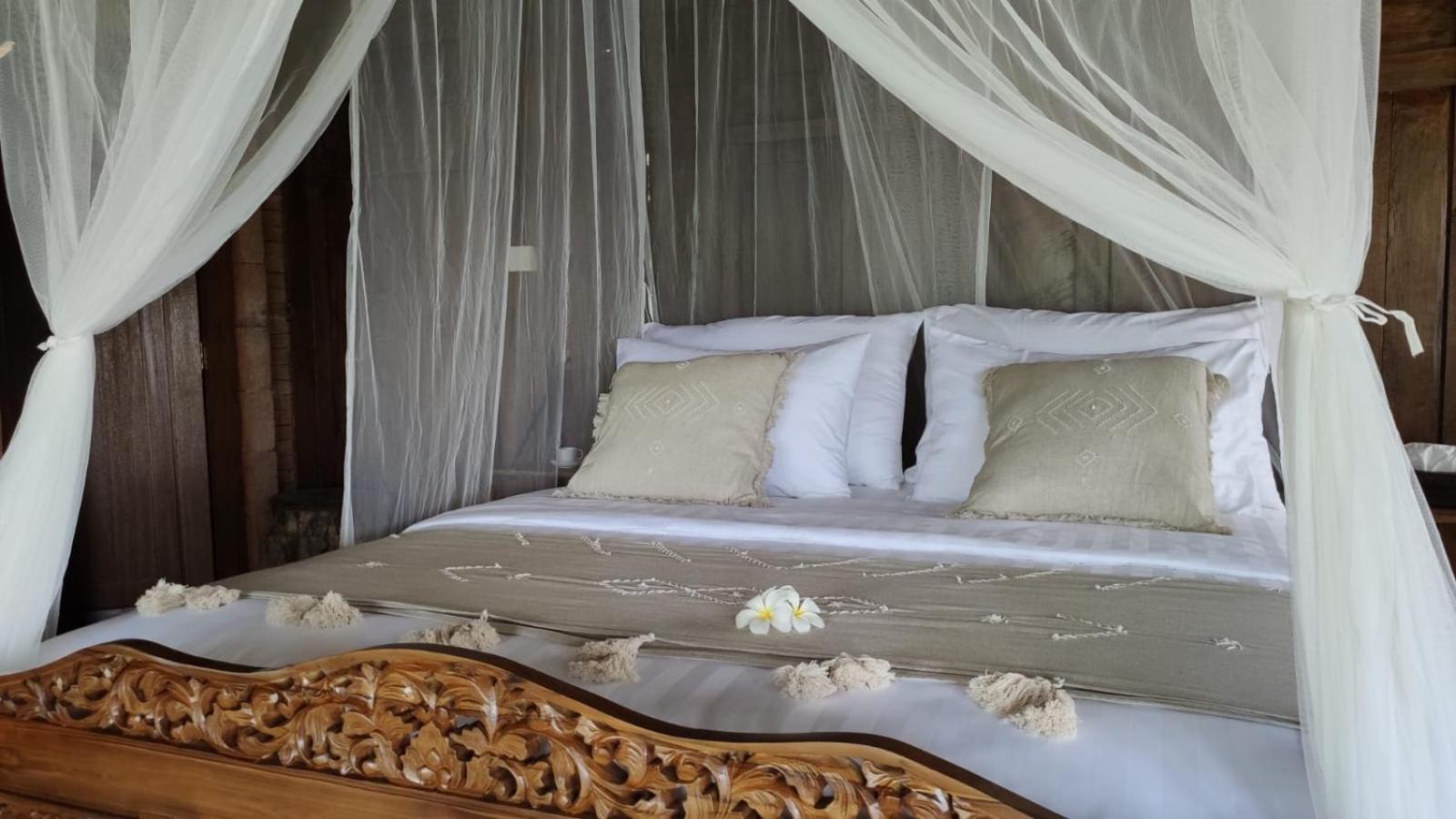Deluxe Bungalow with Garden View - Photo 5