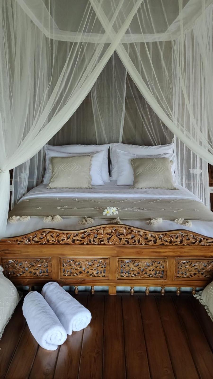 Deluxe Bungalow with Garden View - Photo 3