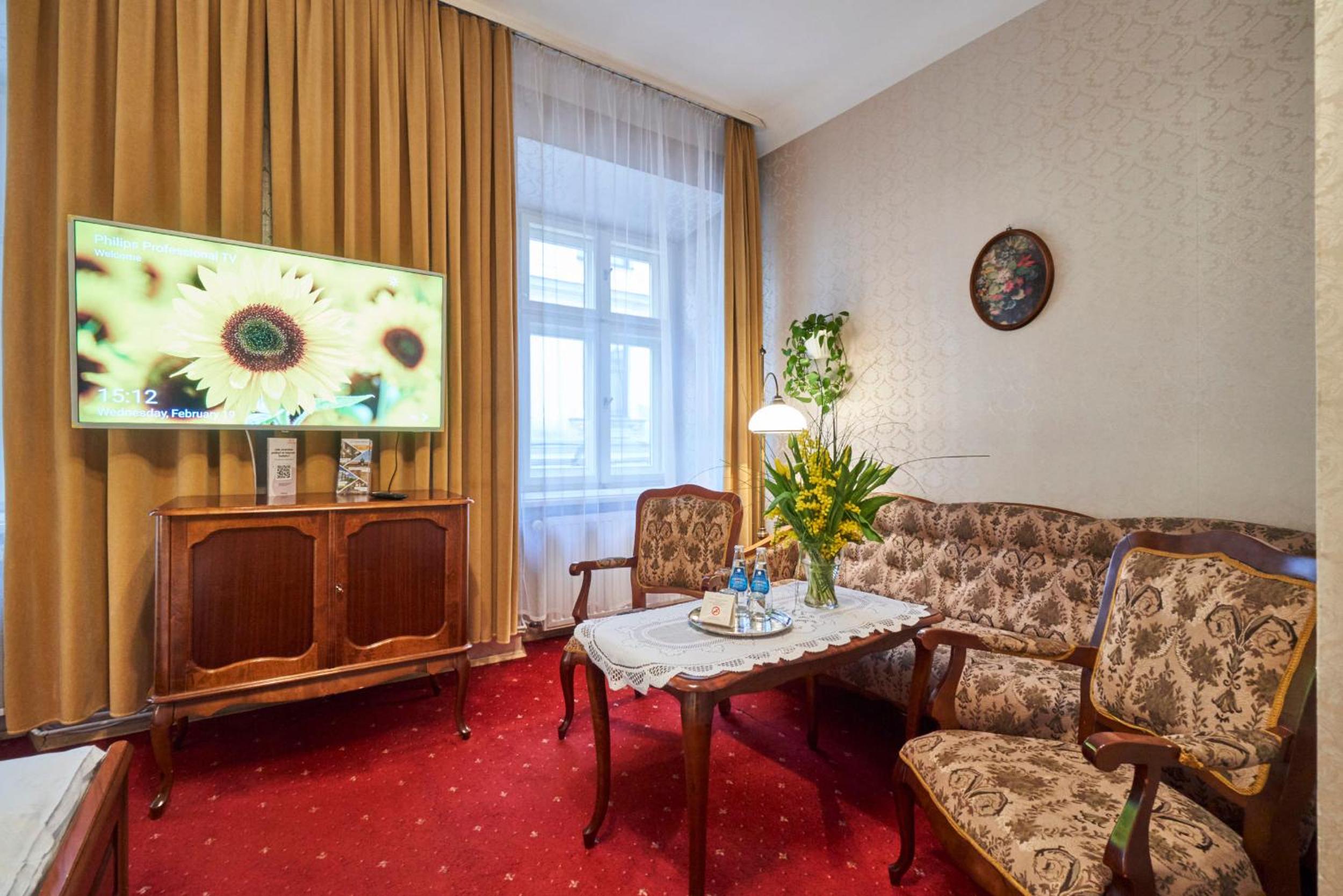 Double Room - Photo 1