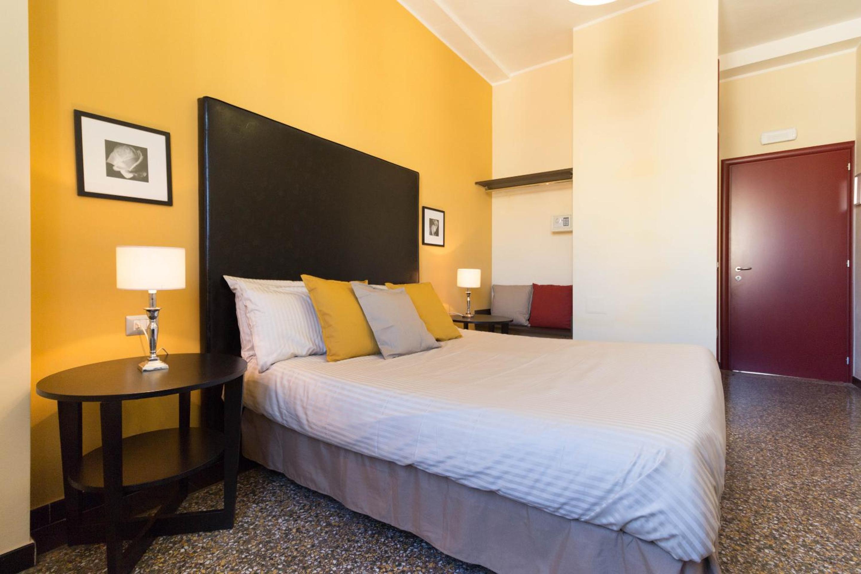 Double or Twin Room photo 1