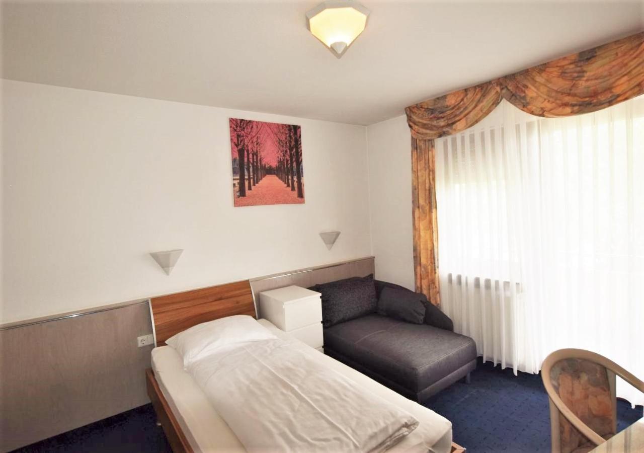 Twin Room with Balcony photo 2