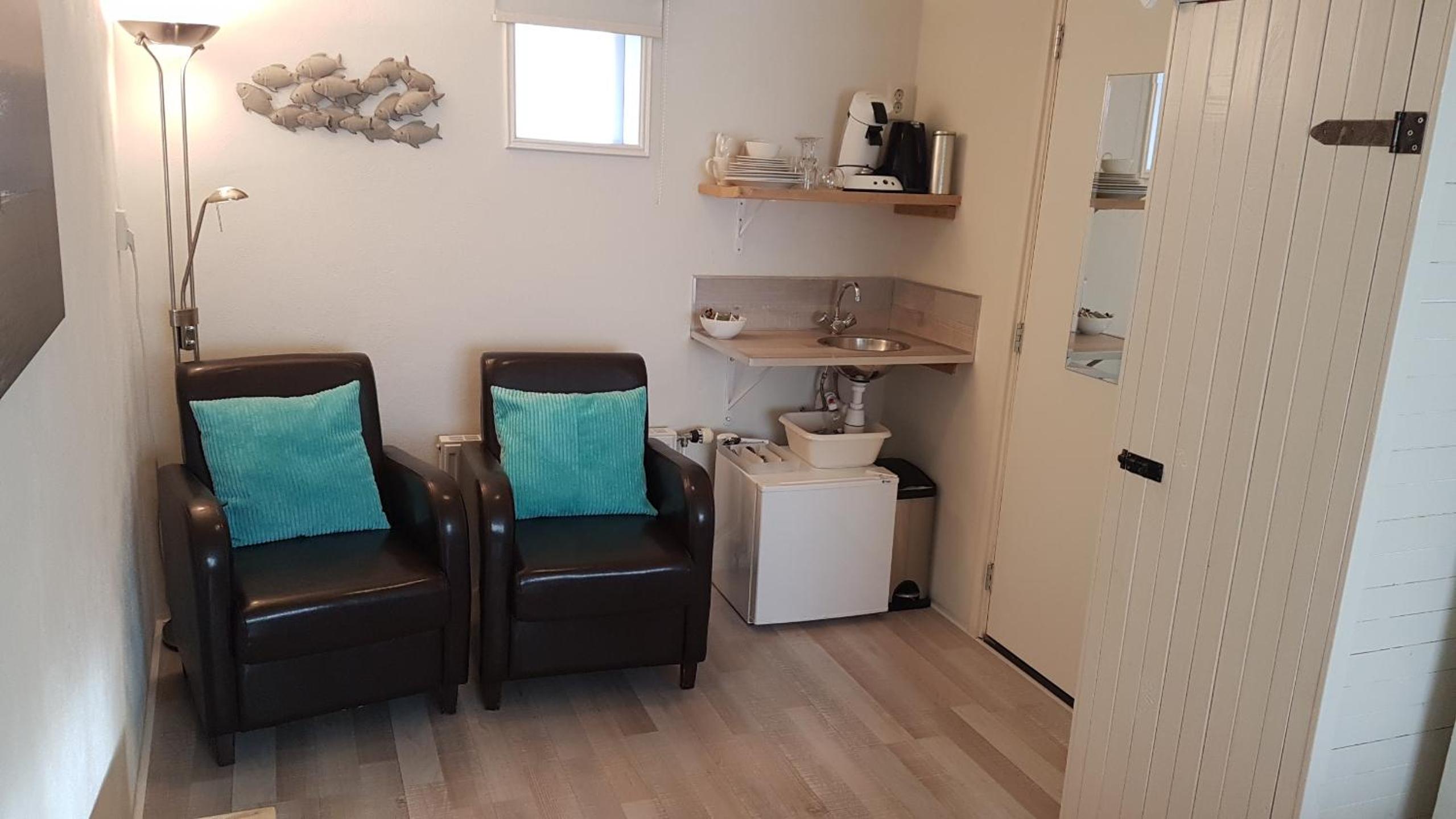 Double Room with Private Bathroom - Photo 3