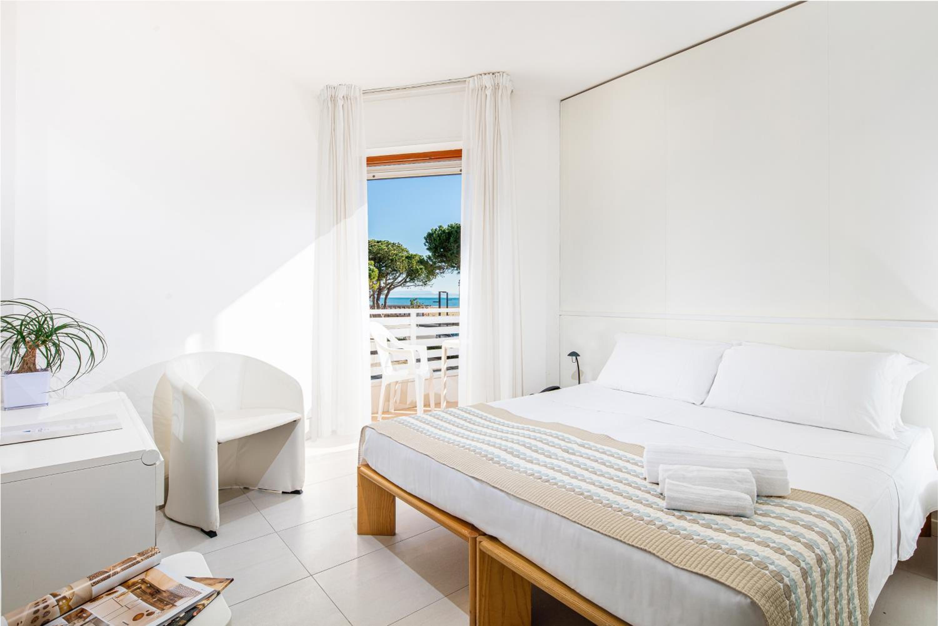 Standard Double Room - Photo 1