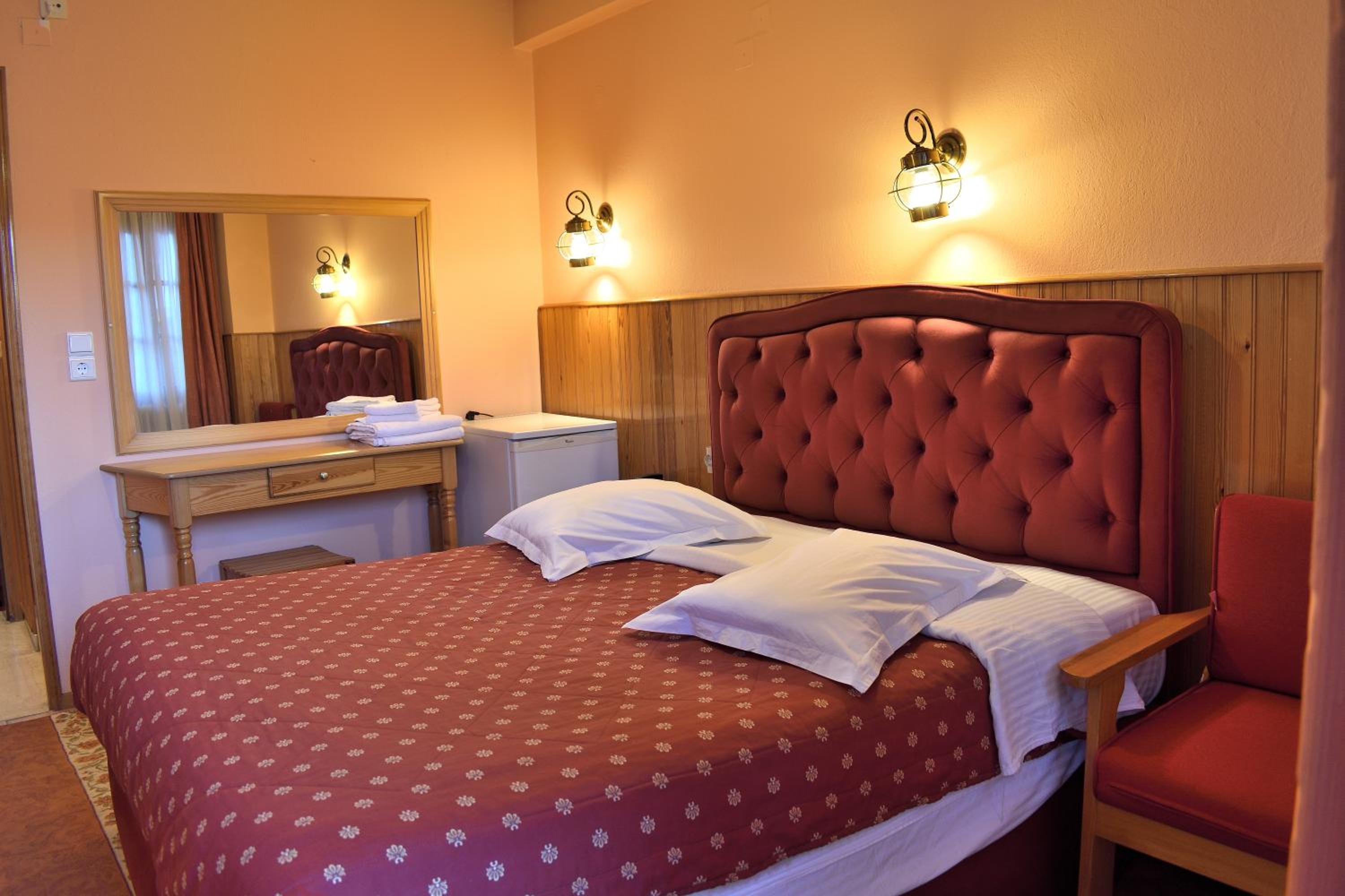 Double or Twin Room - Photo 1