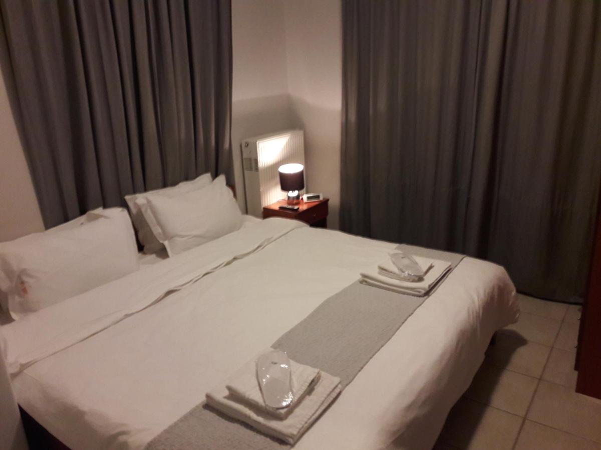Deluxe Double Room with Side Sea View photo 3