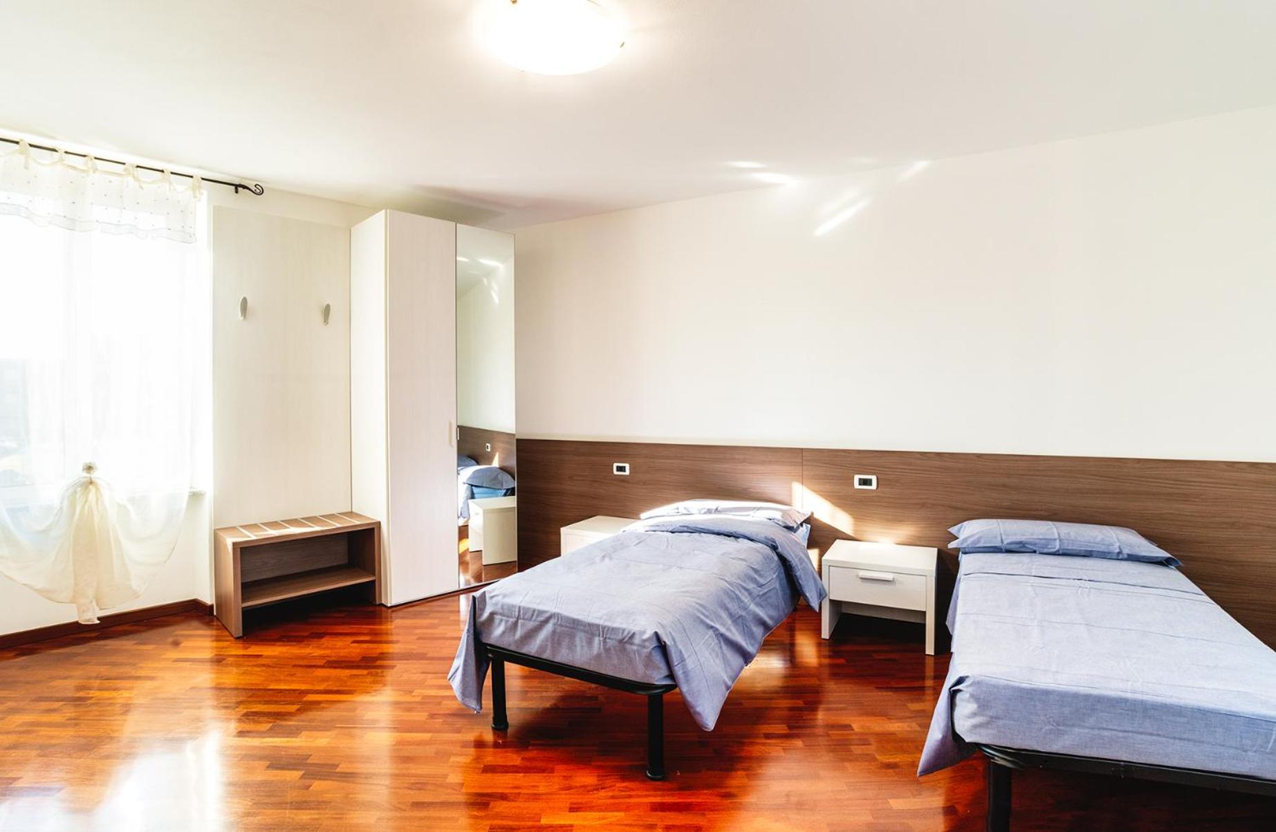 Large Double Room photo 1