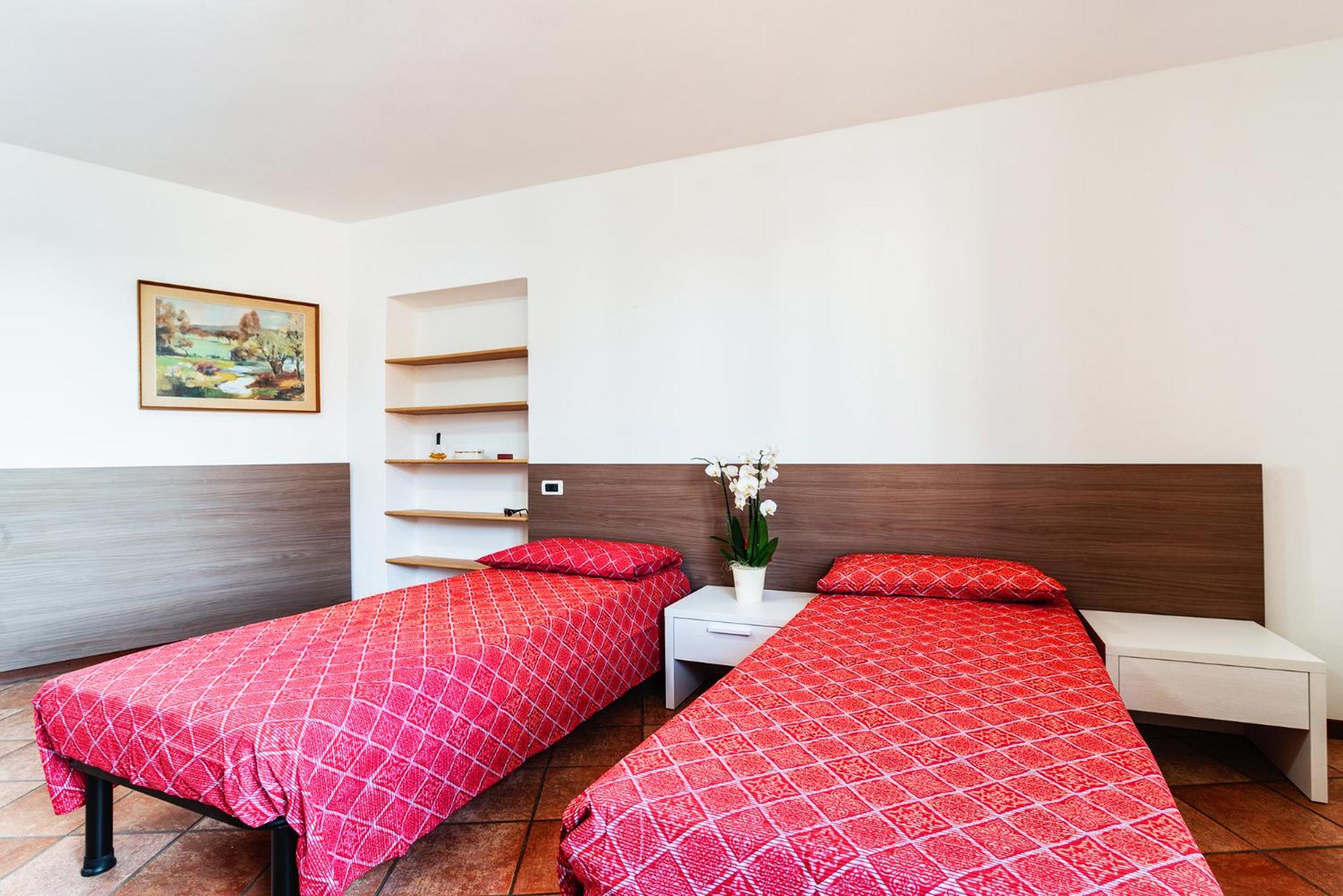 Double or Twin Room with Bathroom photo 2