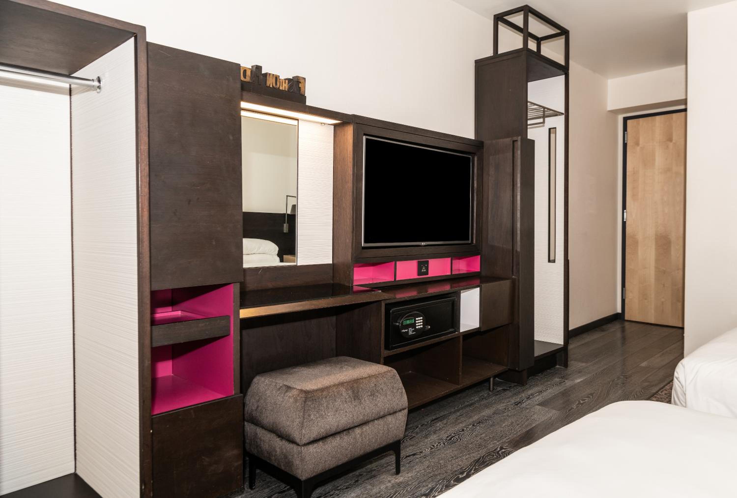 Queen Room with Two Queen Beds and City View
