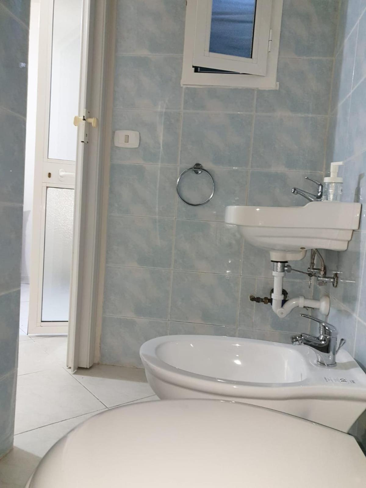 Studio Apartment - Photo 12