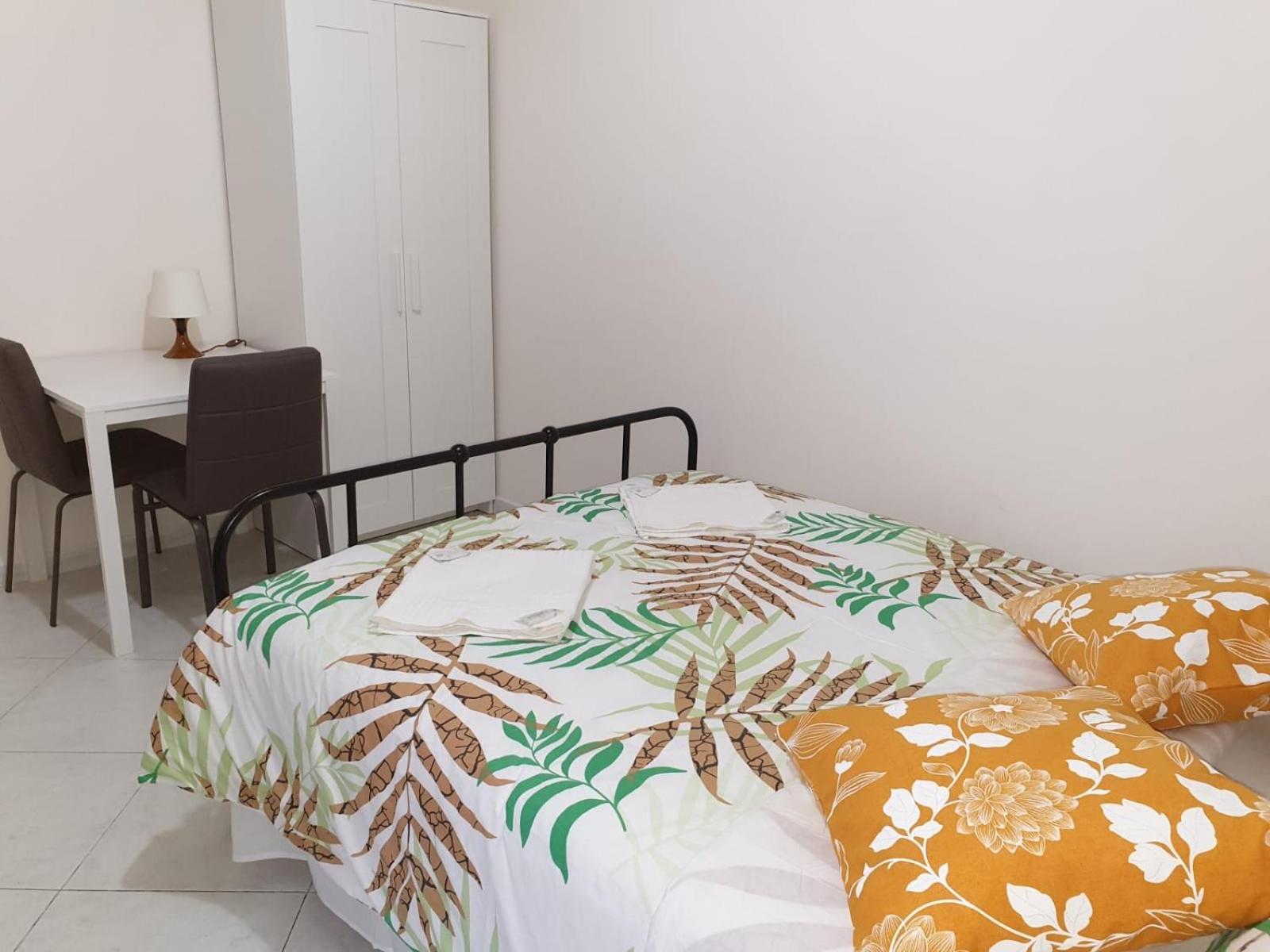 Studio Apartment - Photo 4