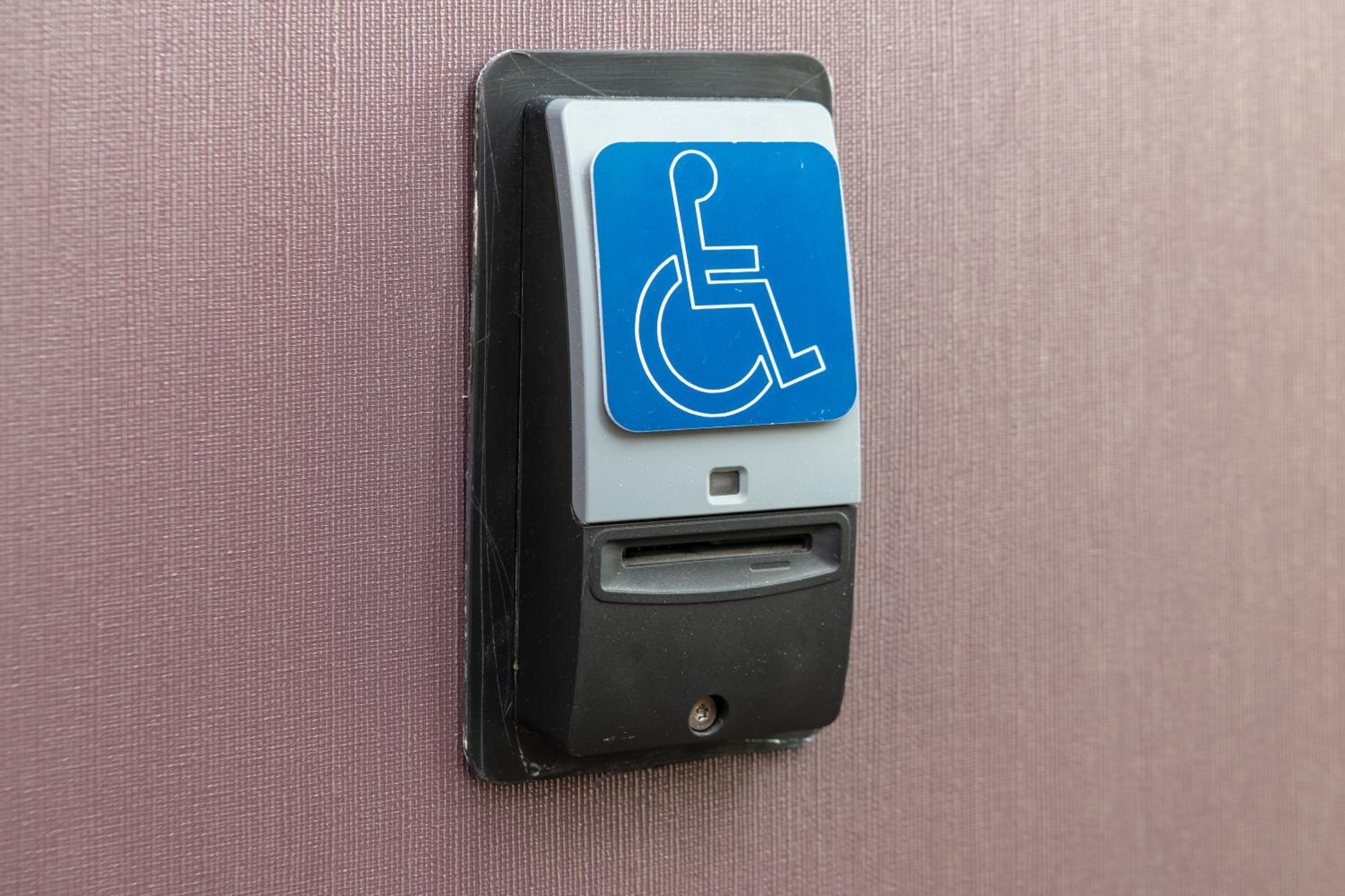 King Room with Accessible Shower - Disability Access