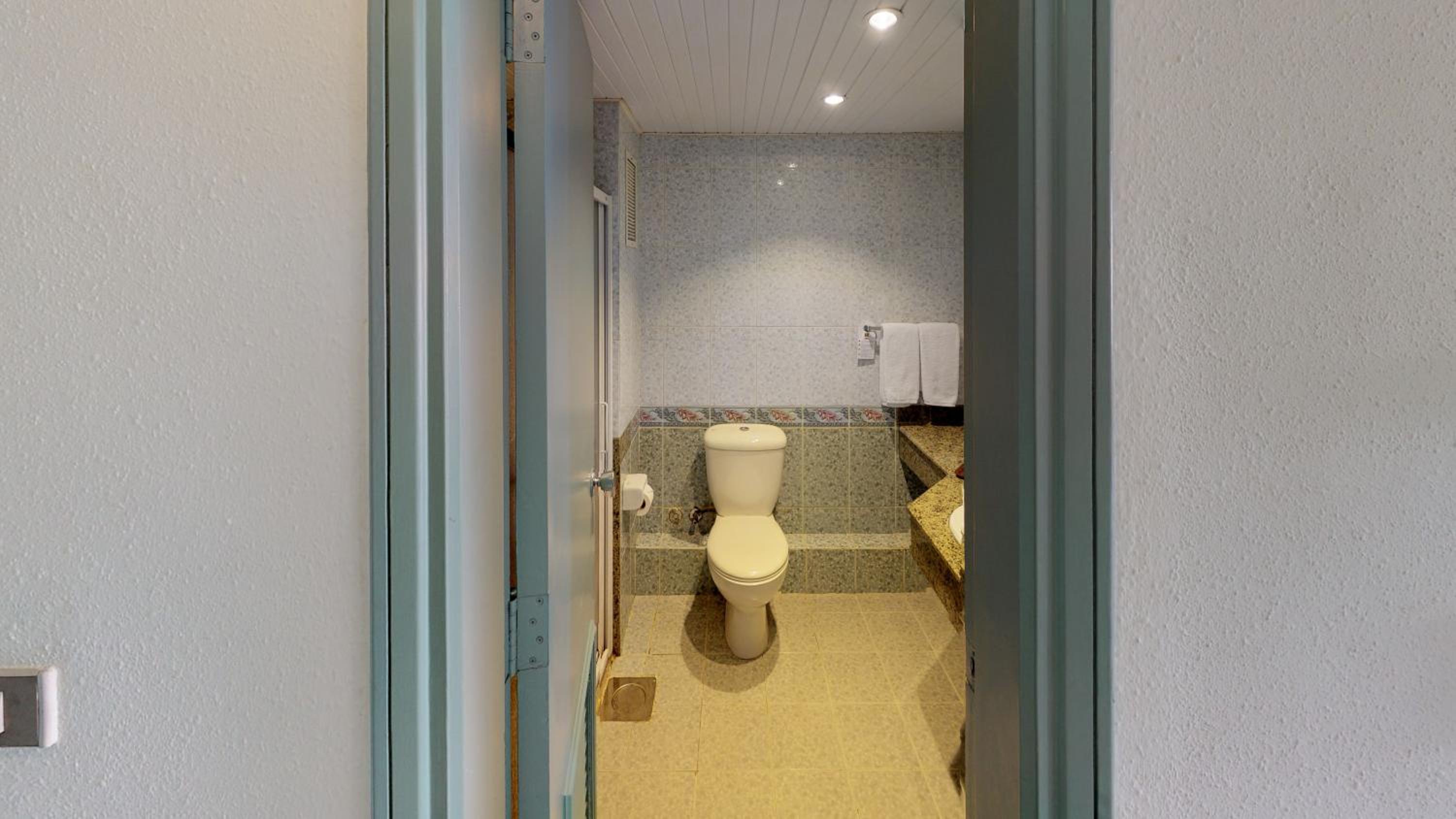 Standard Double Or Twin Room With Garden View - Photo 14