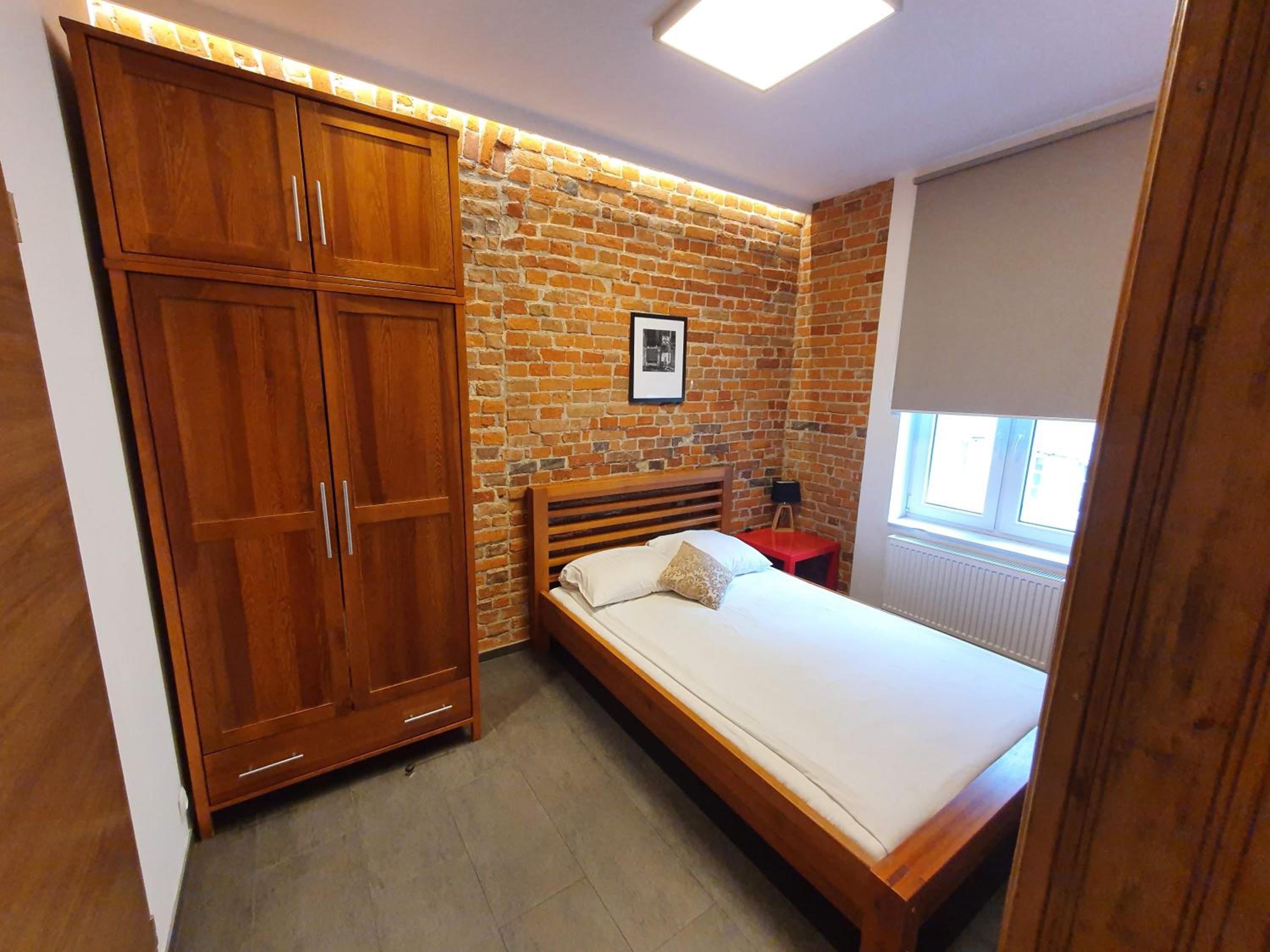 King Studio with Sofa Bed - Photo 11