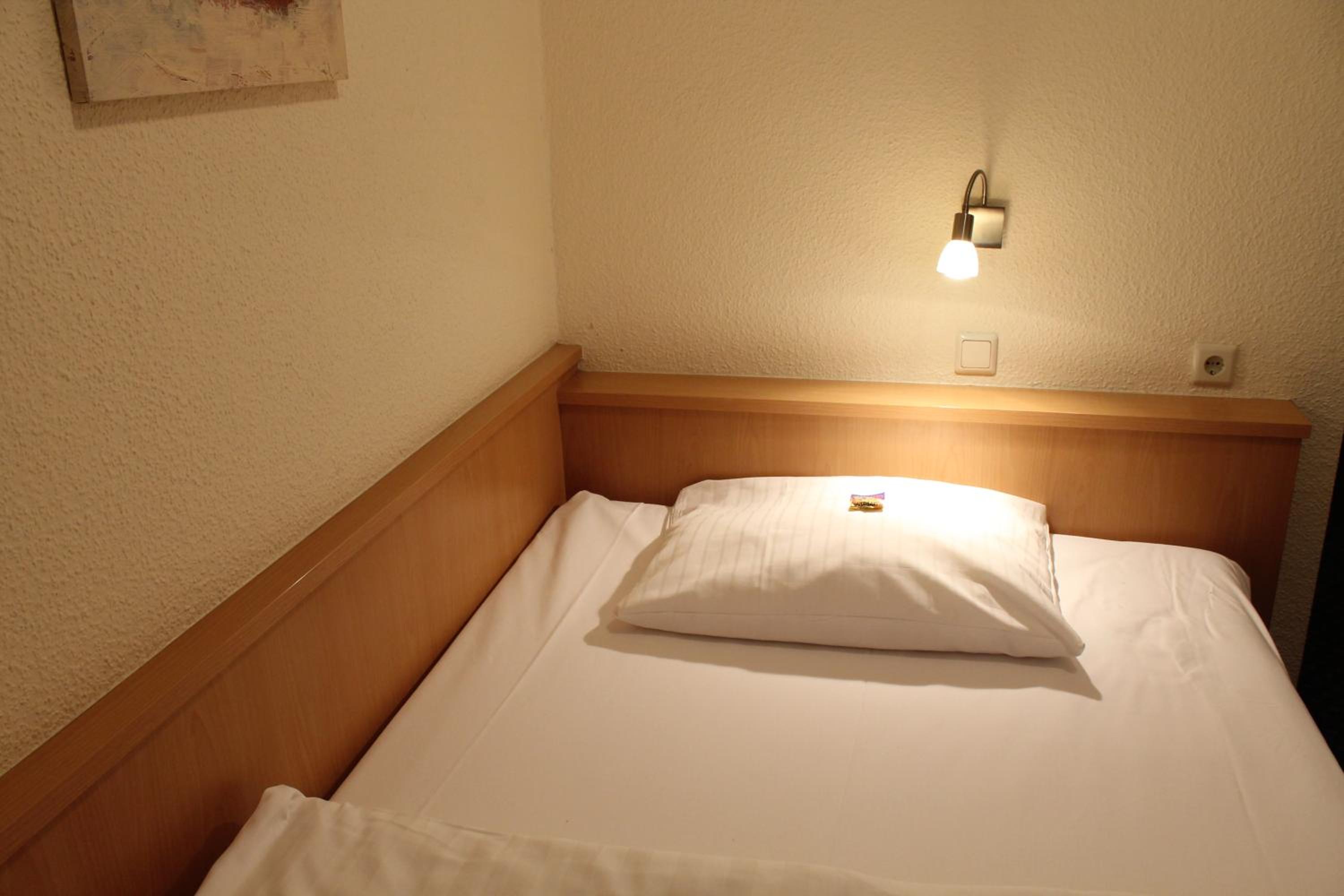 Single Room photo 2