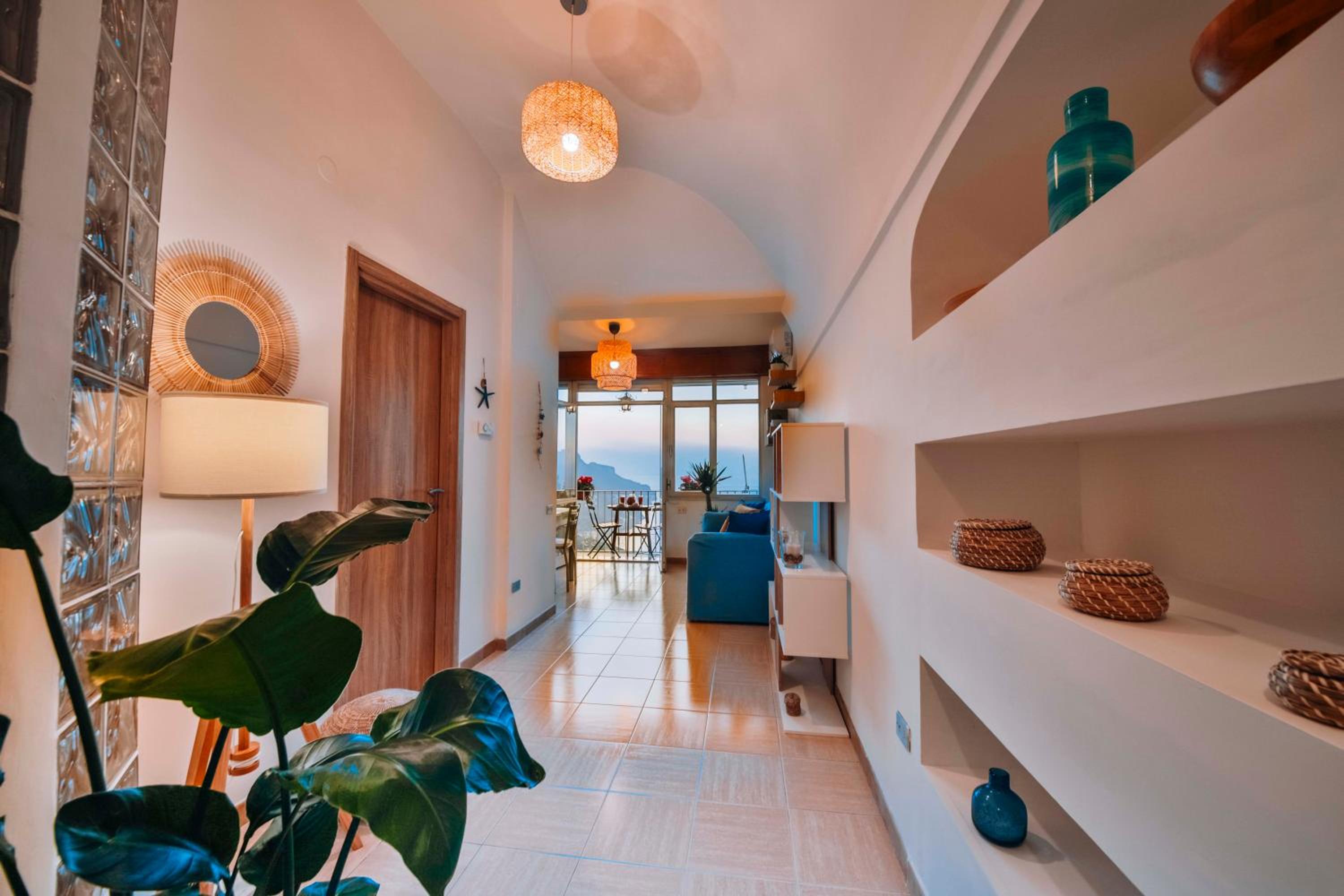One-Bedroom House photo 1