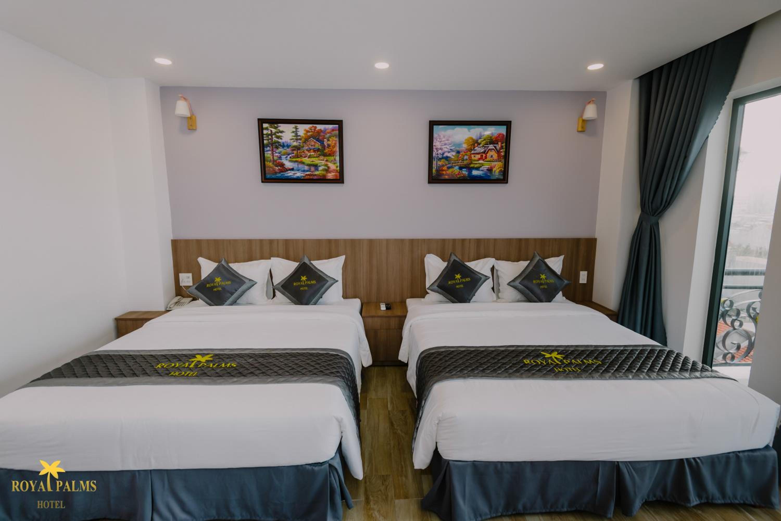 Quadruple Room with Balcony photo 2