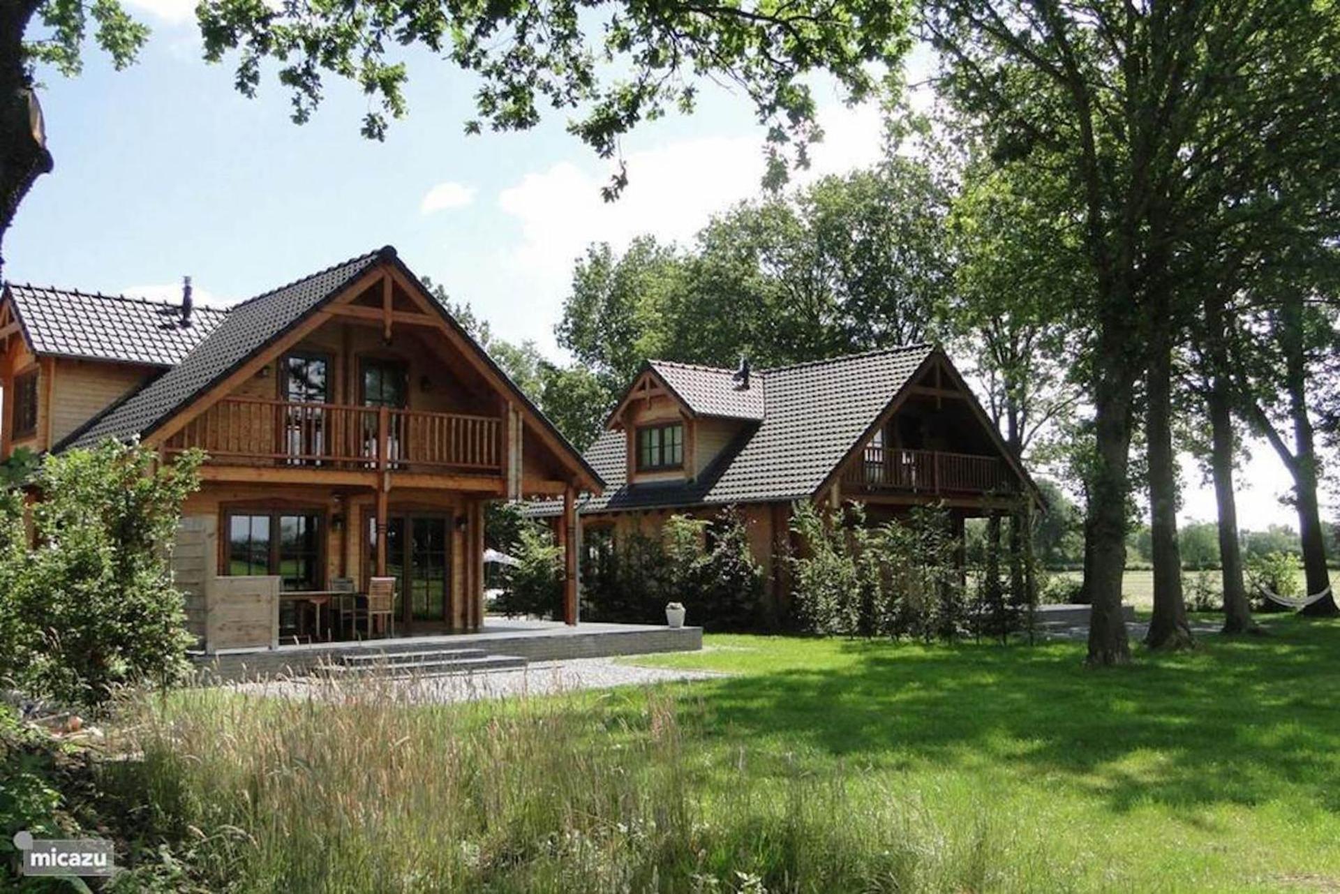 Villa photo 2