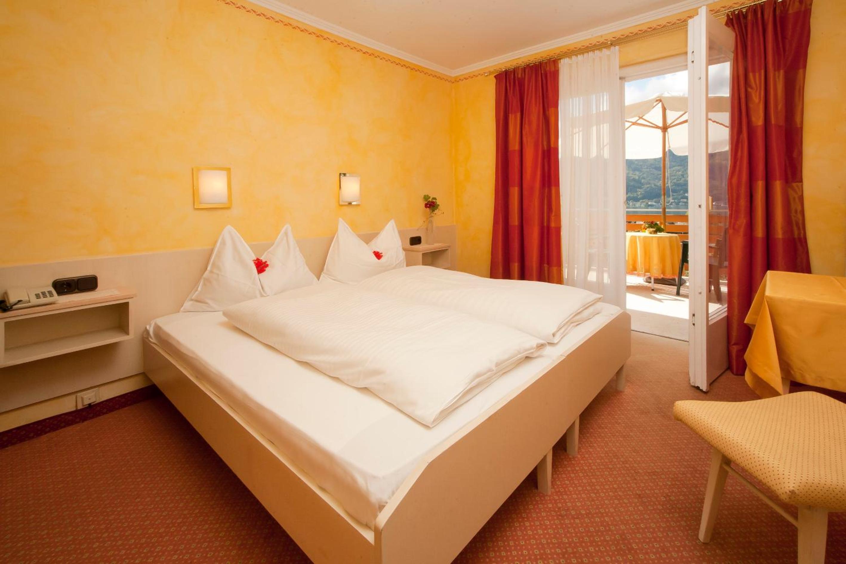 Double Room with Balcony photo 3
