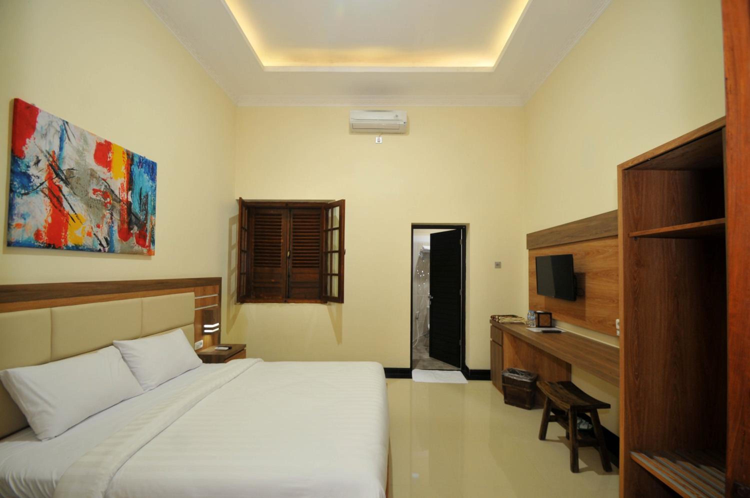 Deluxe Room - Photo 7