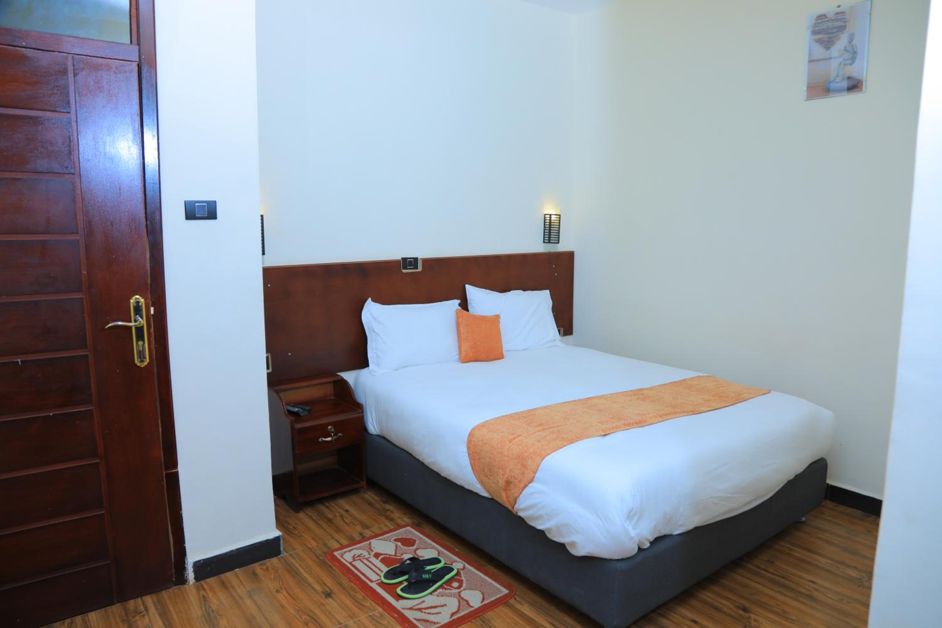 Double Room With Private Bathroom