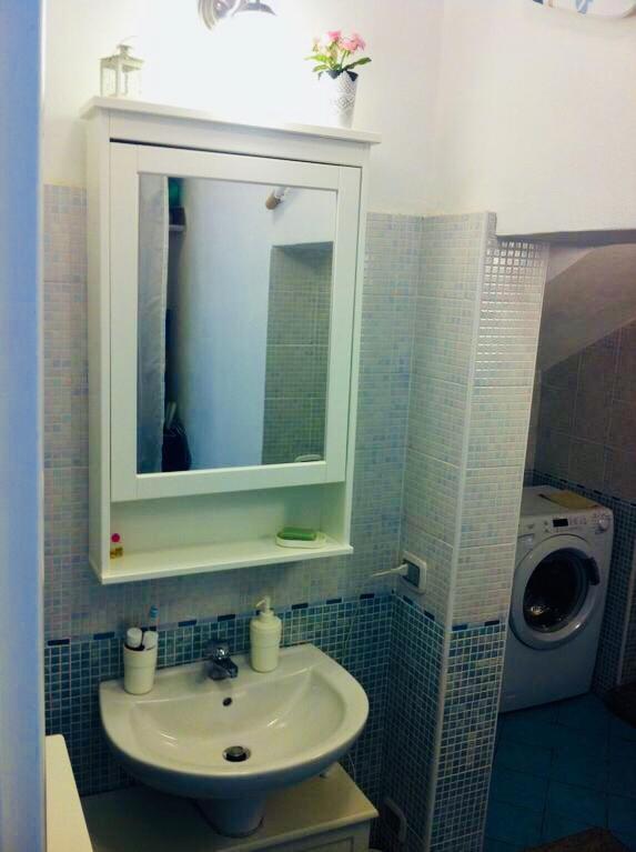 Apartment with Sea View - Photo 6