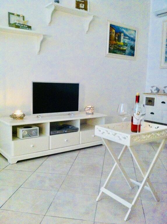 Apartment with Sea View - Photo 13