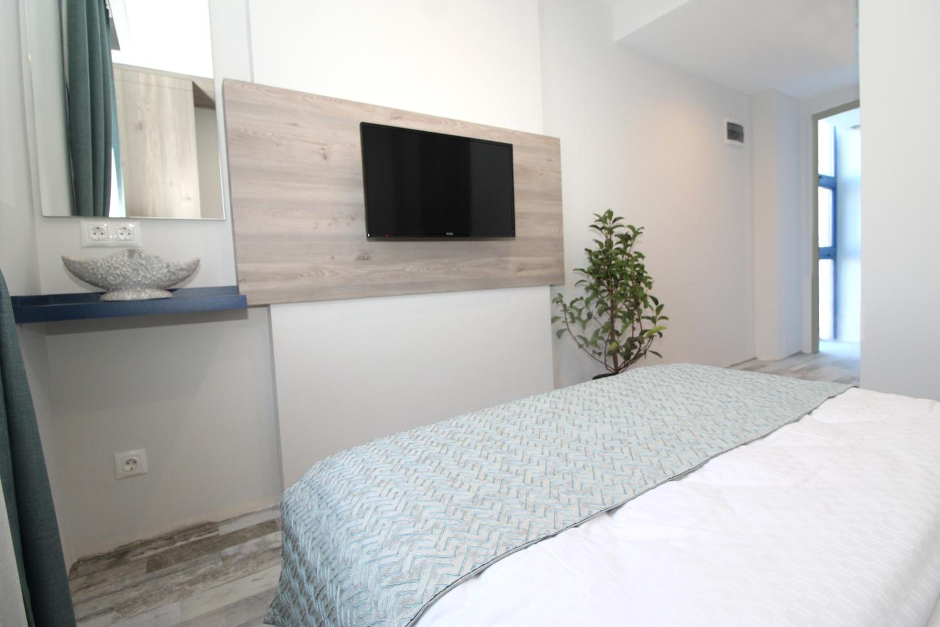Standard Double Room photo 3