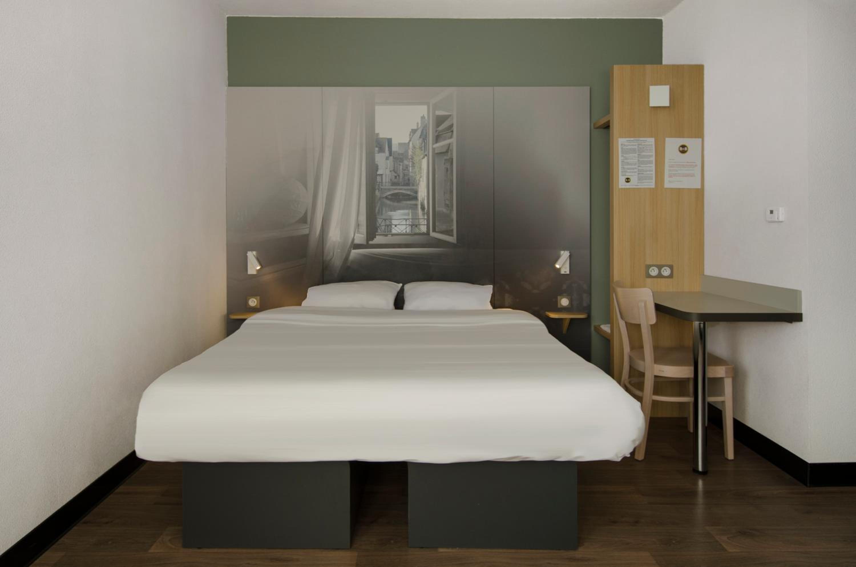 Double Room - Photo 4