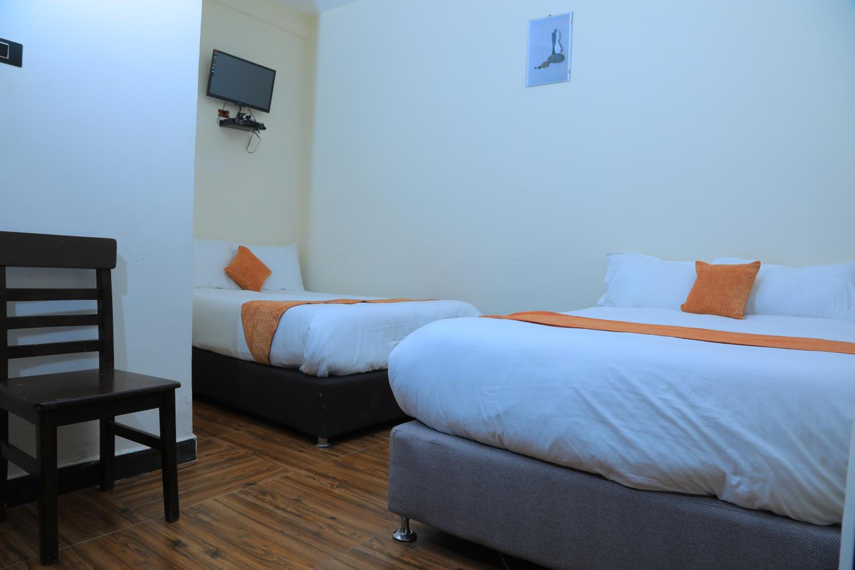 Standard Twin Room